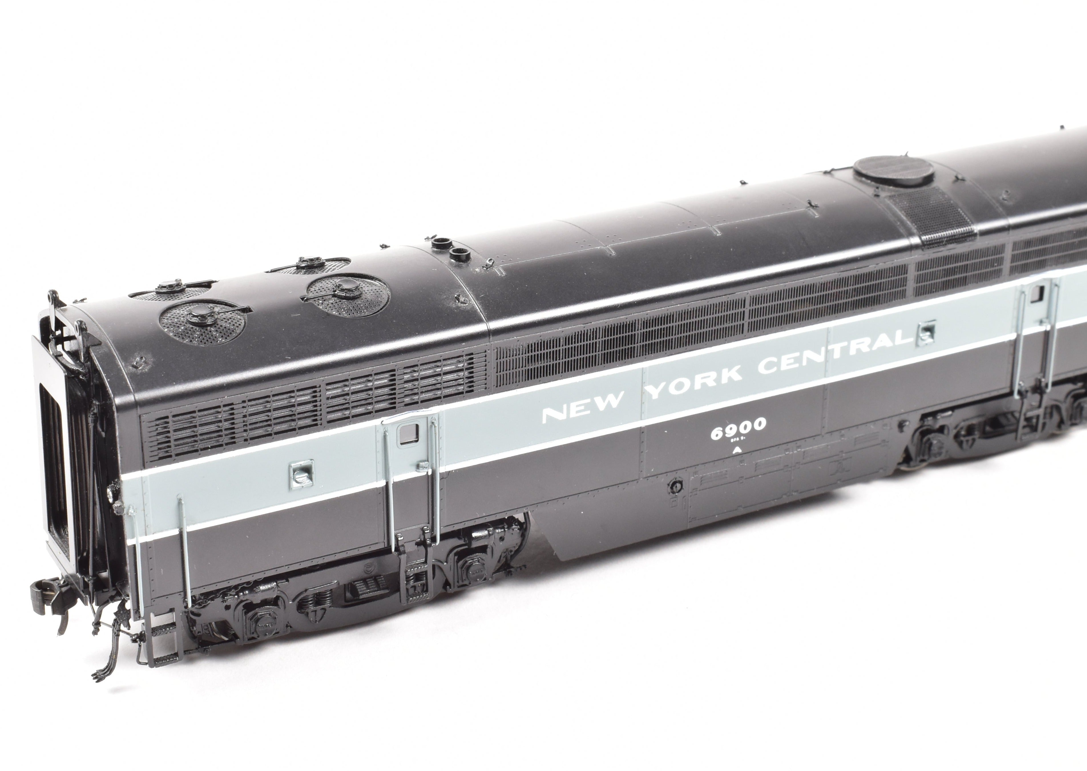 HO Scale Brass Locomotive Models - Overland Models Inc. New York Central Fairbanks Morse CFA 16 - 4/CFB 16 - 4 C - Liners, Factory Painted with Road Numbers 6600/6900