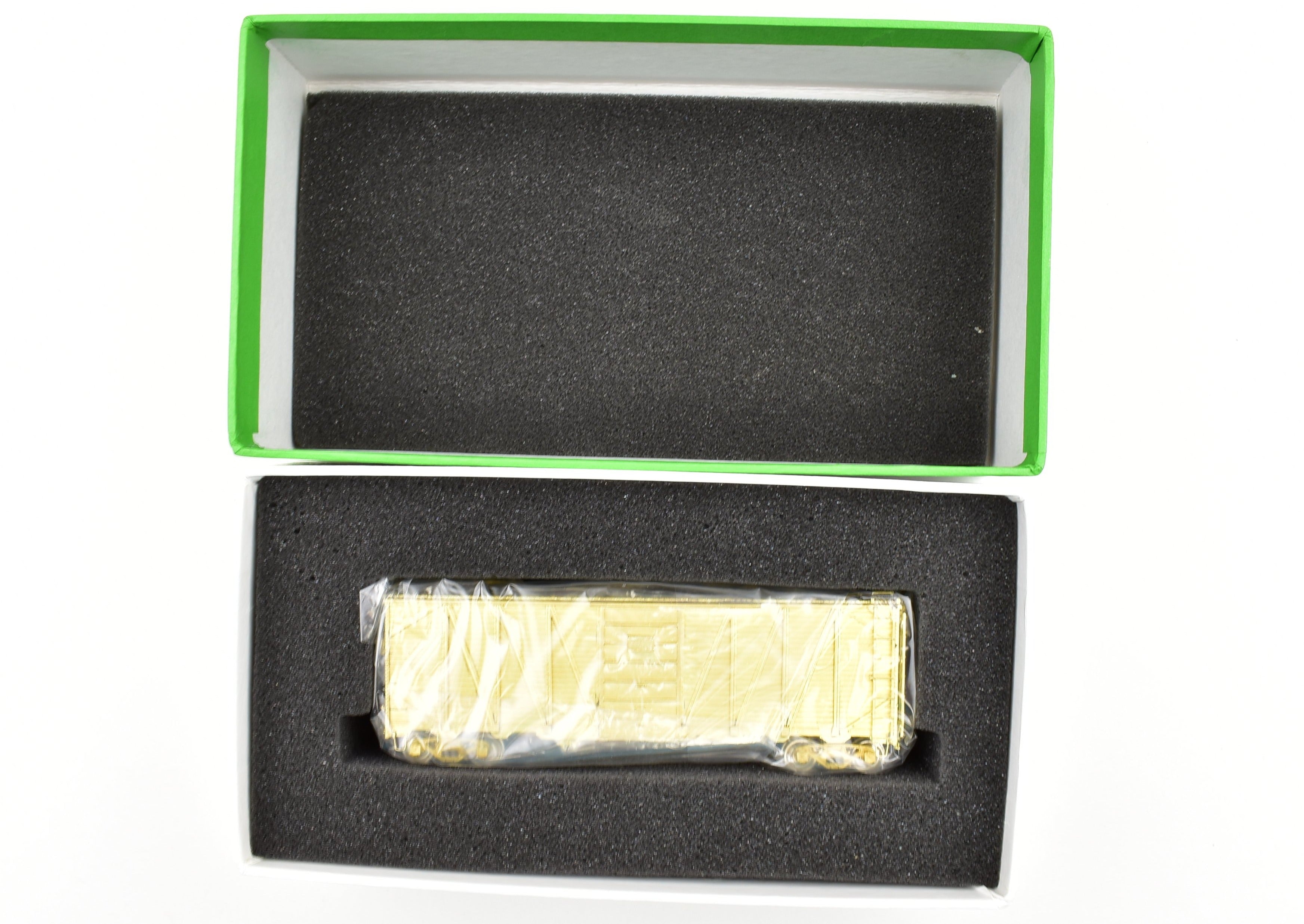 HO Brass OMI NKP Nickel Plate Road 'War Emergency' OSB Boxcar by Overland Models