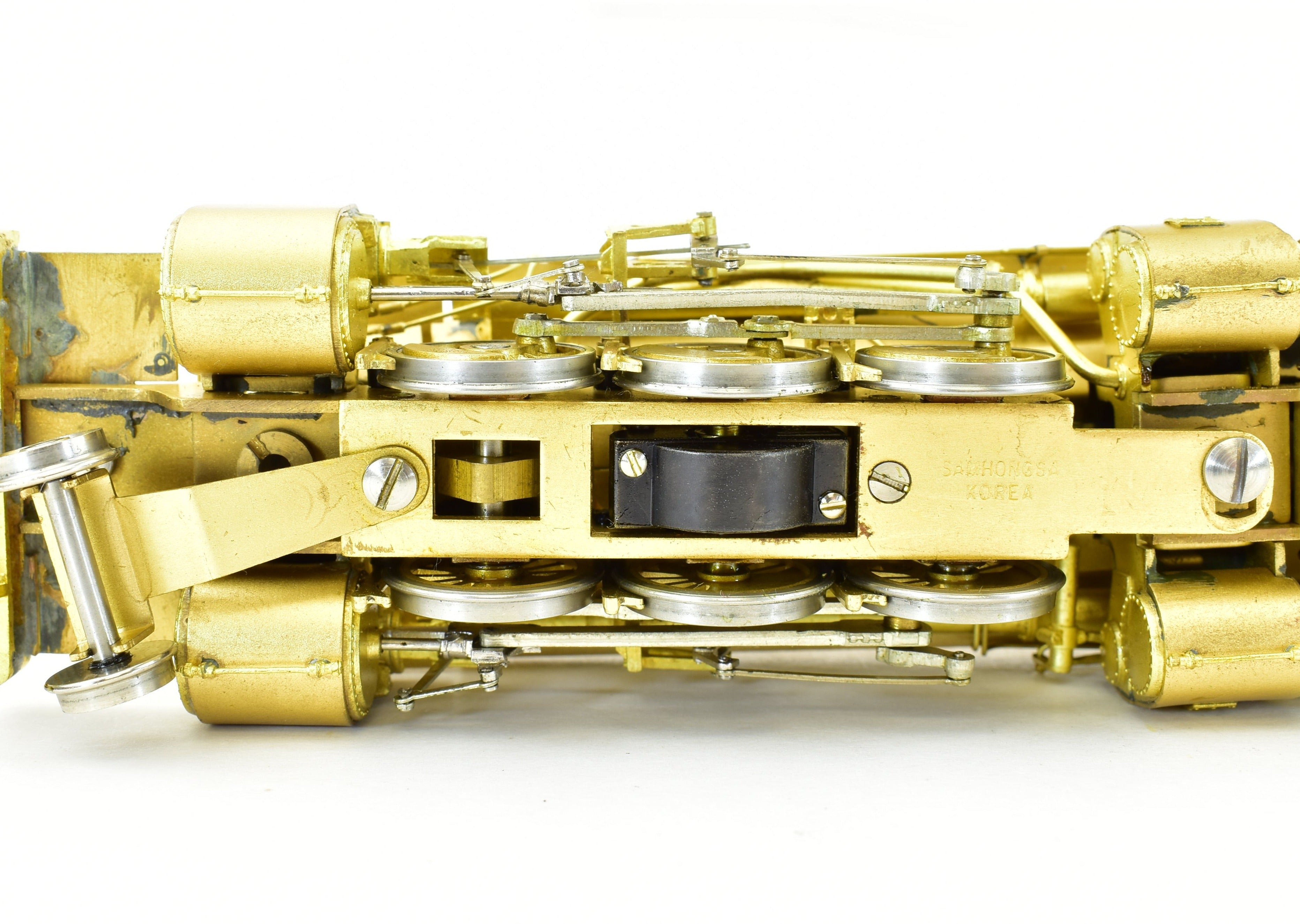 HO Scale Brass Key Imports Chesapeake & Ohio H-6 2-6-6-2 Mallet Steam Locomotive Model with 12VC Vanderbilt Tender