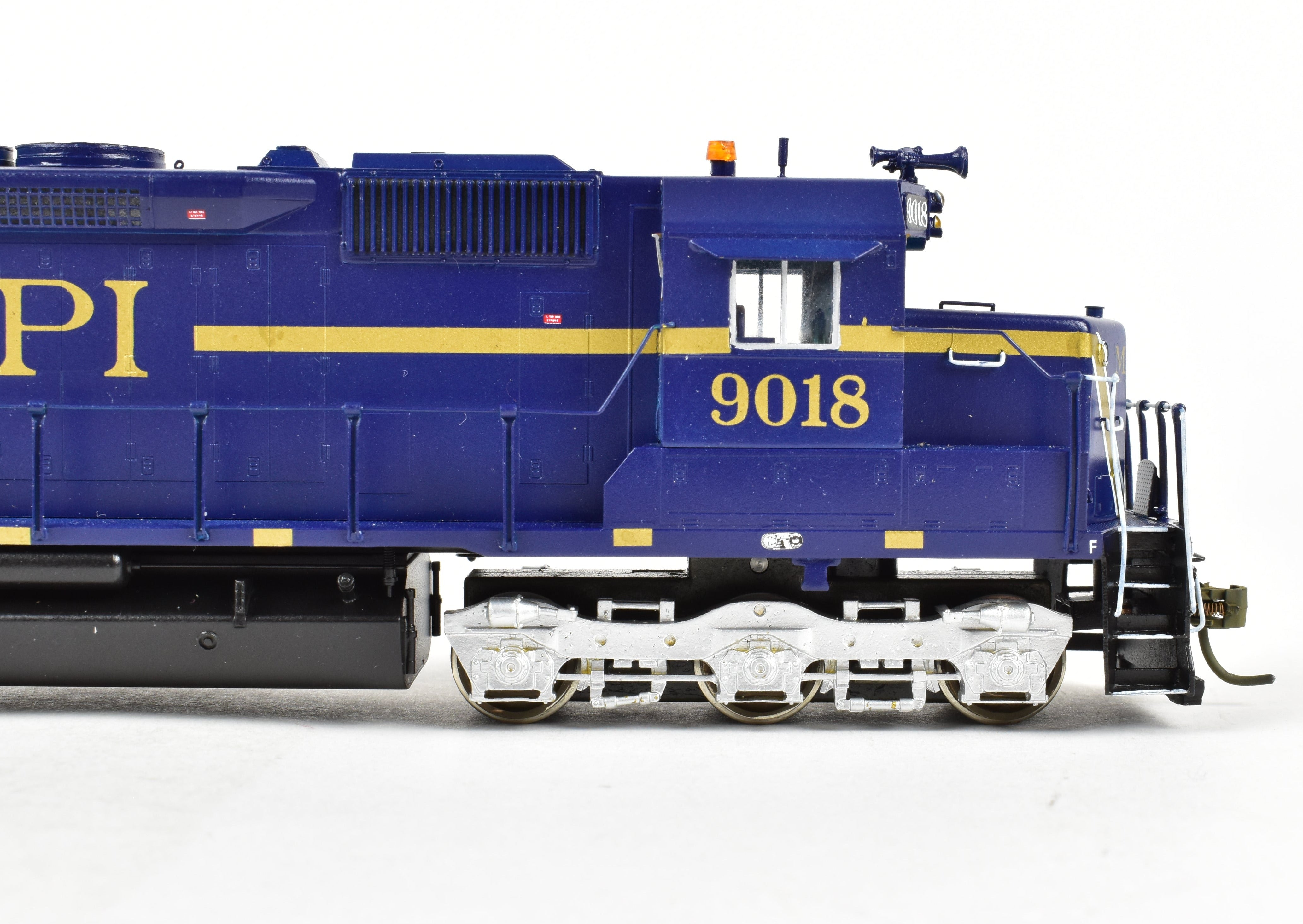 HO Scale Brass Hallmark Models MPI - Motive Power International EMD SD45 Diesel Locomotive Standard Version with C/P No. 9018