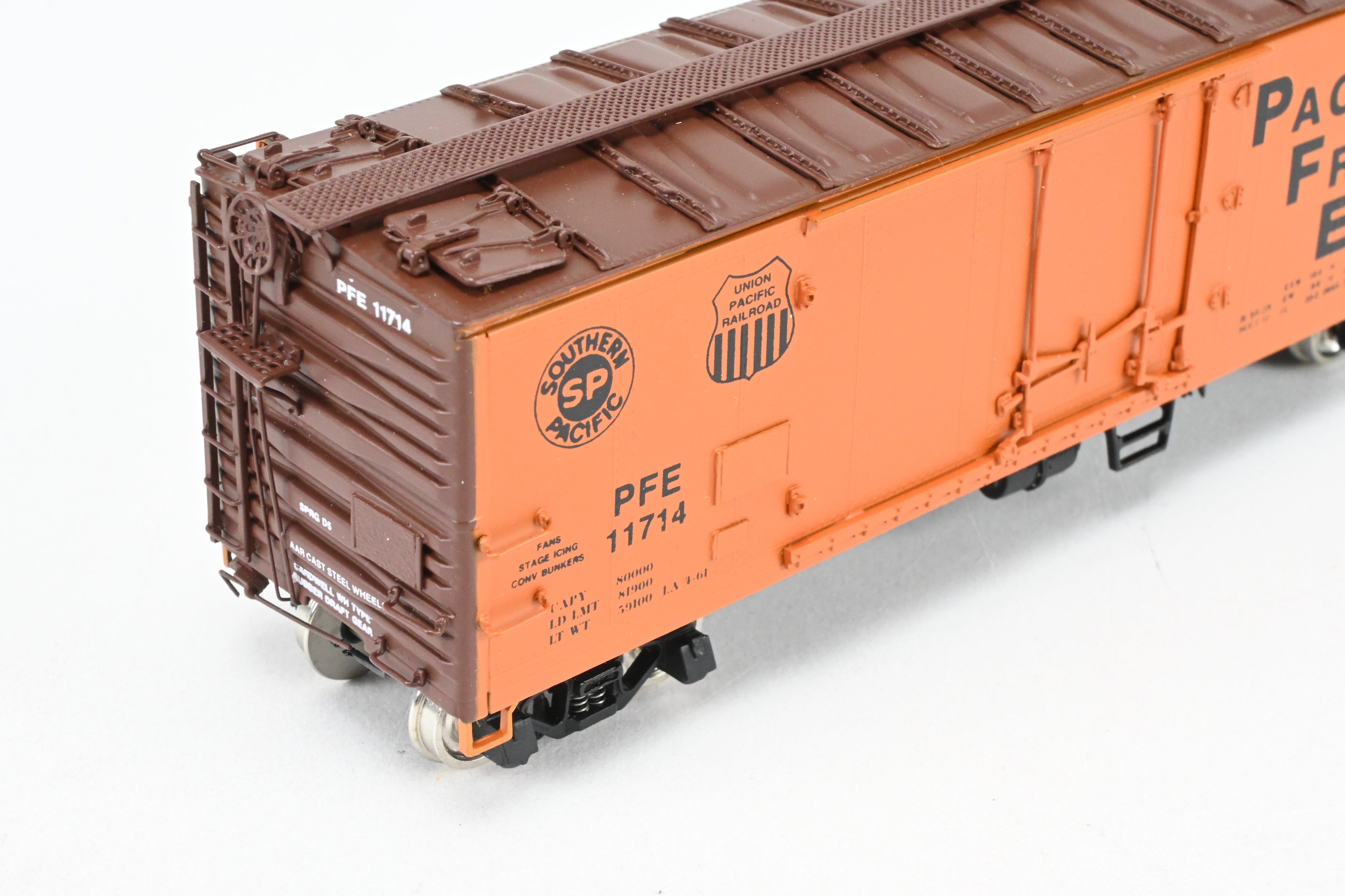 HO Scale Brass CIL Challenger Imports Pacific Fruit Express R - 40 - 28 Ice Refrigerator Car Model, Factory - Finished with Union Pacific and Southern Pacific Insignias, FP #11714