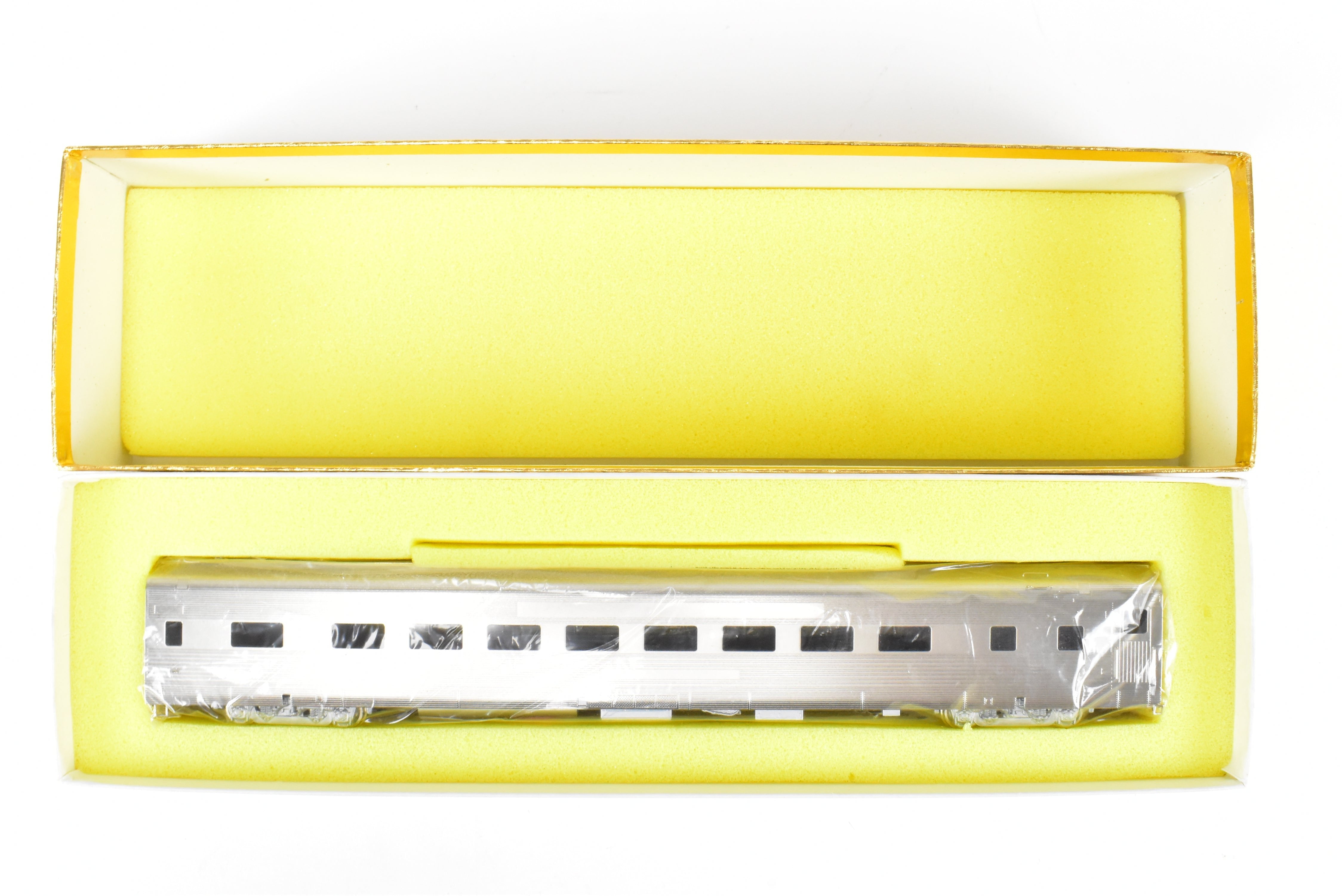 HO Scale Brass Hi-Country 16-Section Sleeper for California Zephyr