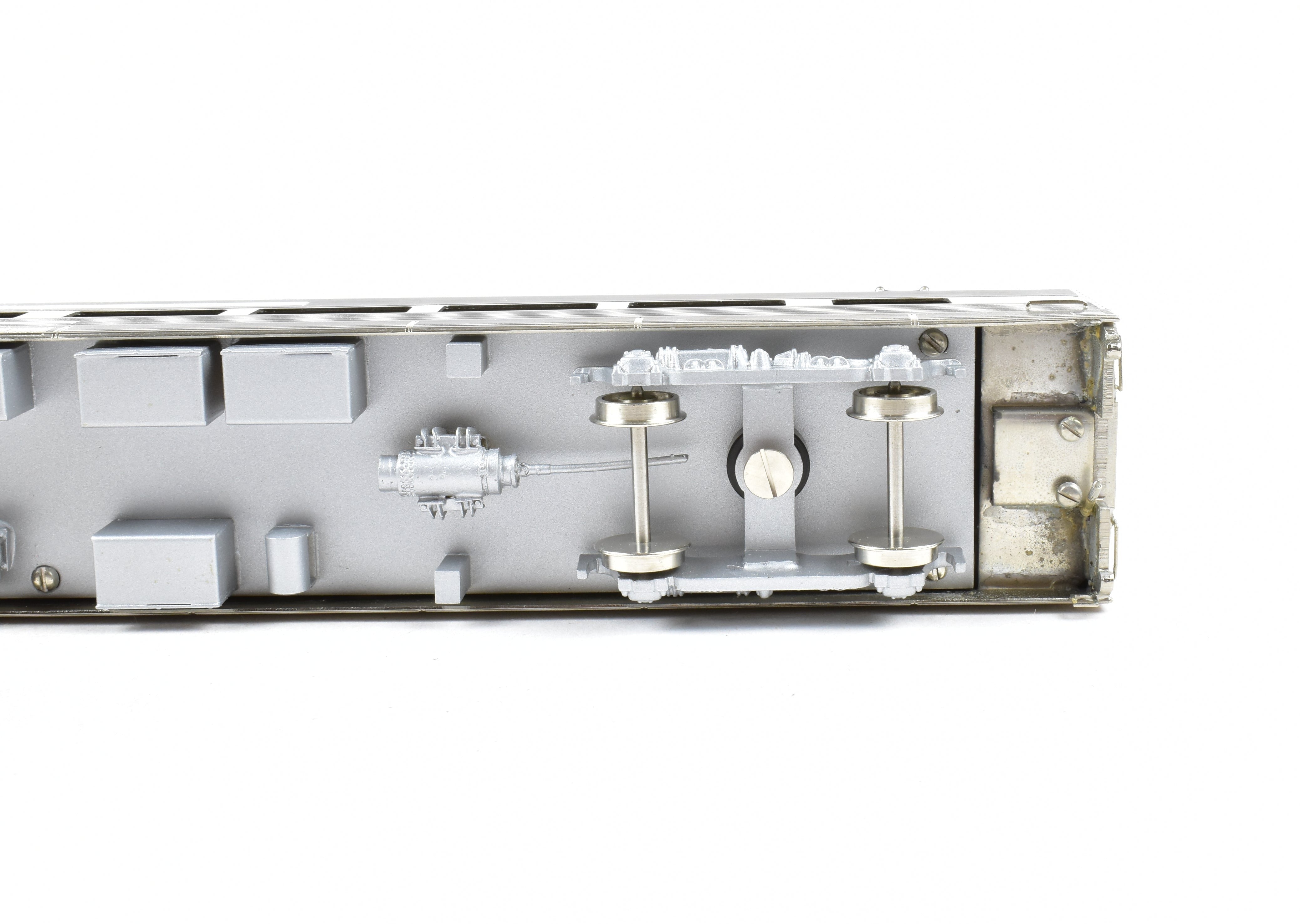 HO Scale Brass Model of the Oriental Limited CB&Q - Burlington Route Twin Cities Zephyr Diner (196 - 197)