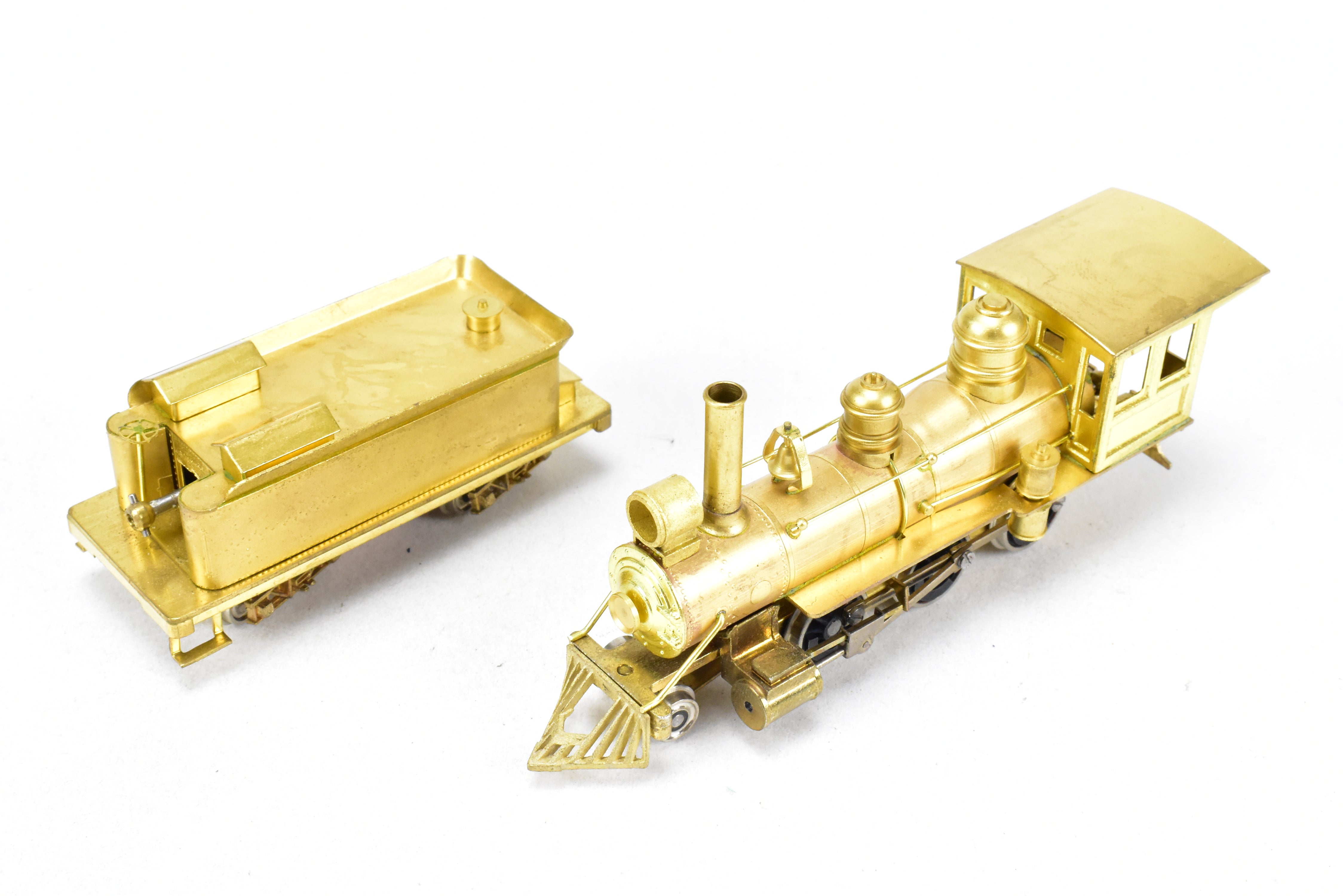 HOn3 Scale Brass Model Train - Far East Distributors Mogul 2-6-0 Steam Locomotive from Circa 1910 in Spartan Series