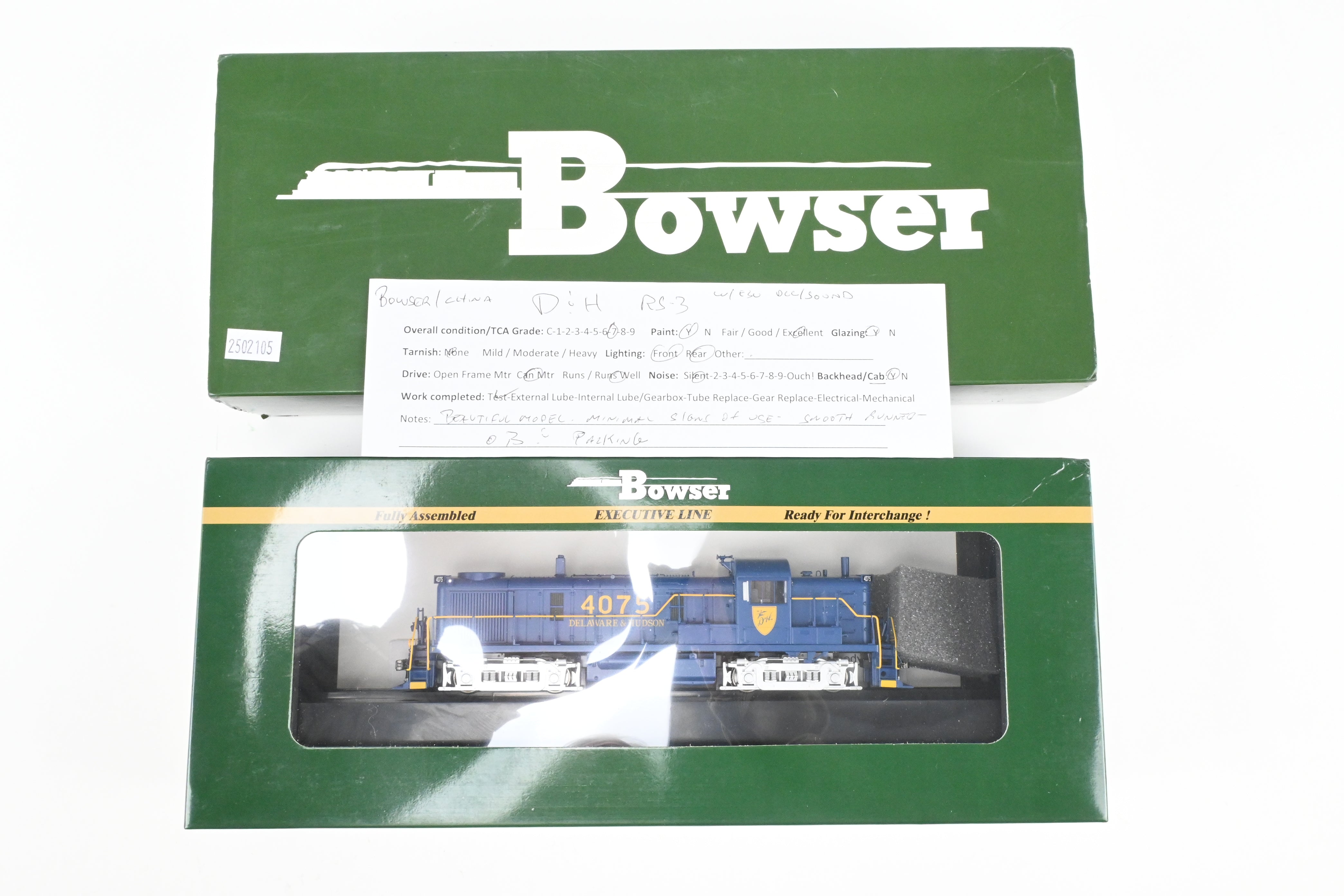 HO Scale Bowser Executive Line Delaware & Hudson Alco RS - 3 Model Train with ESU DCC and Sound Function, Factory - Painted in D&H Colors, Road Number 4075