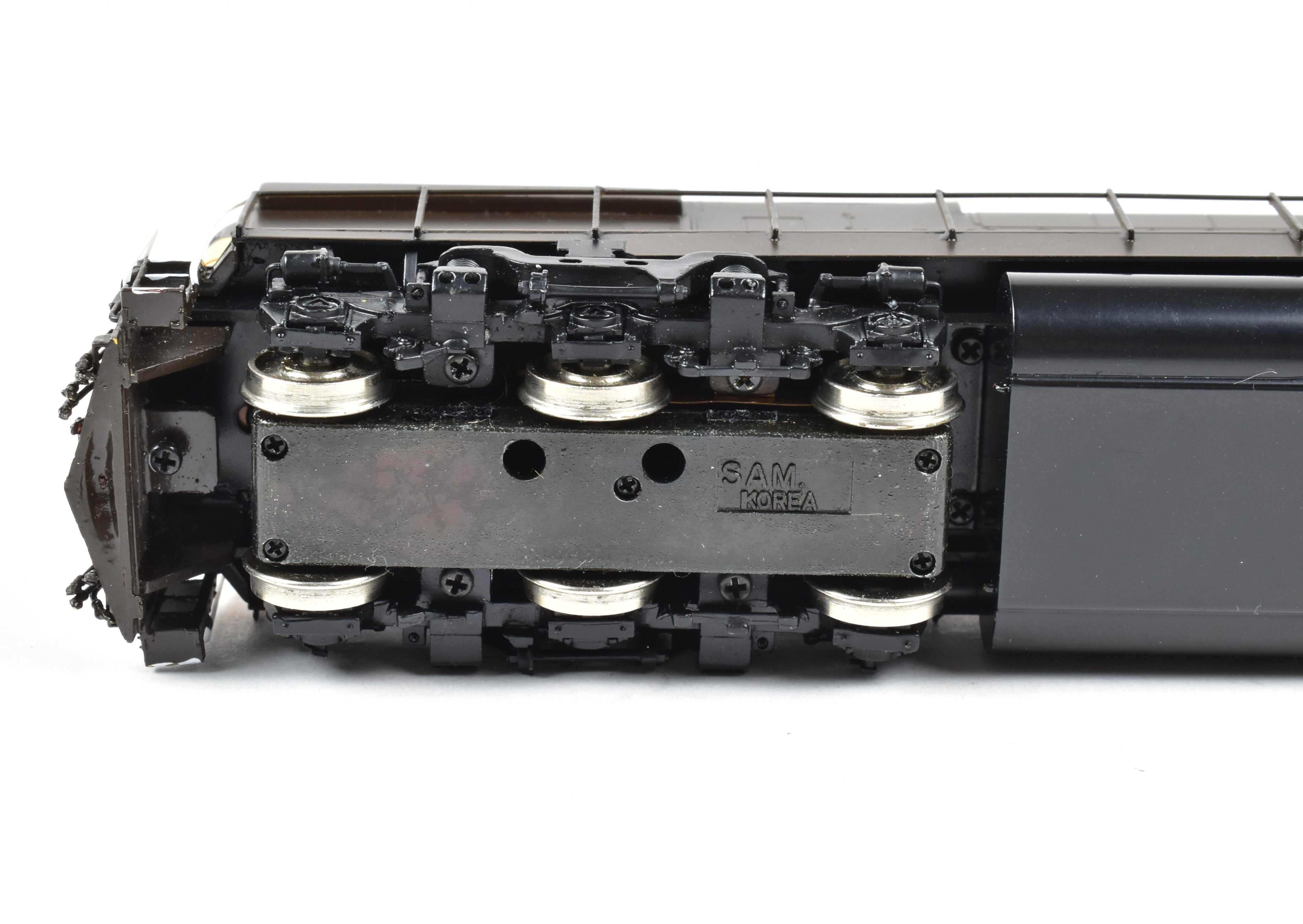 HO Scale Brass Model Train - Oriental Limited/Challenger Imports' Spokane, Portland & Seattle Alco C - 636 FP Un - numbered Locomotive