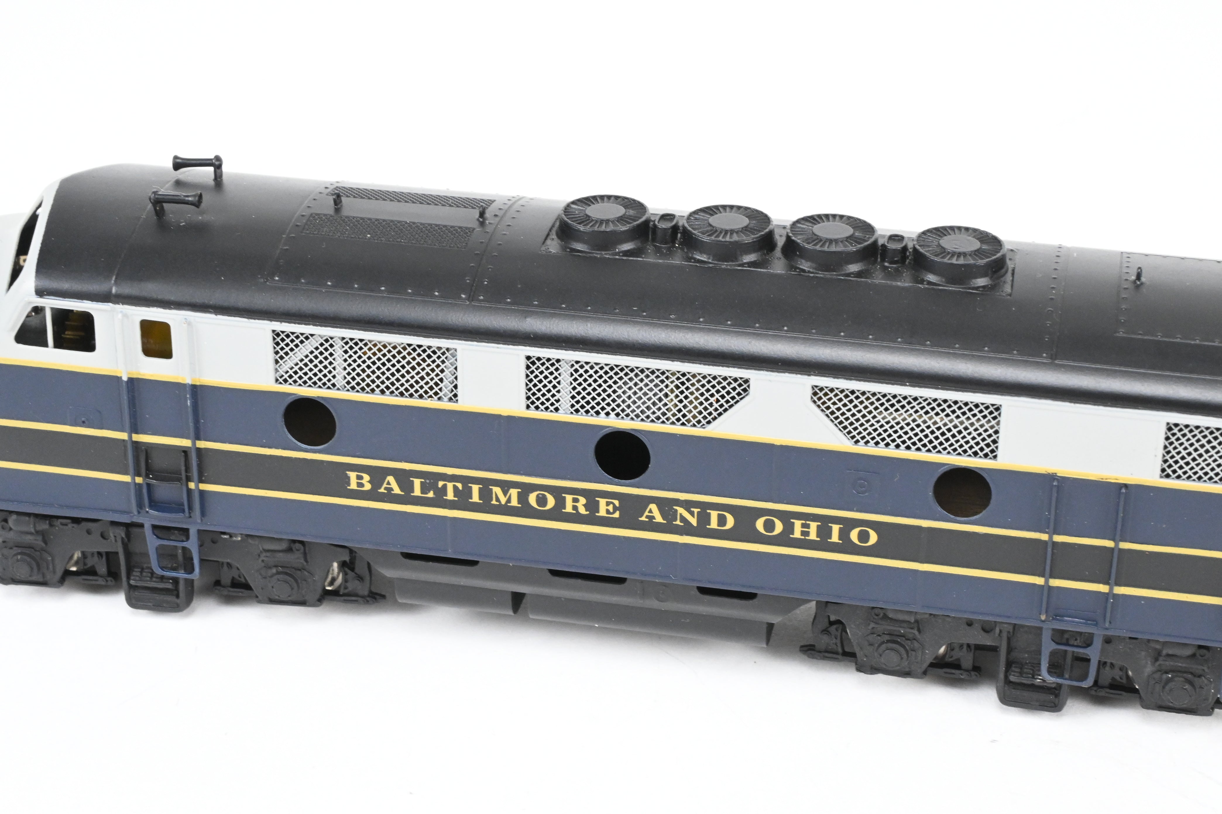 HO Scale Brass Hallmark B&O EMD F3 A/B Set - Powered A, Unpowered B