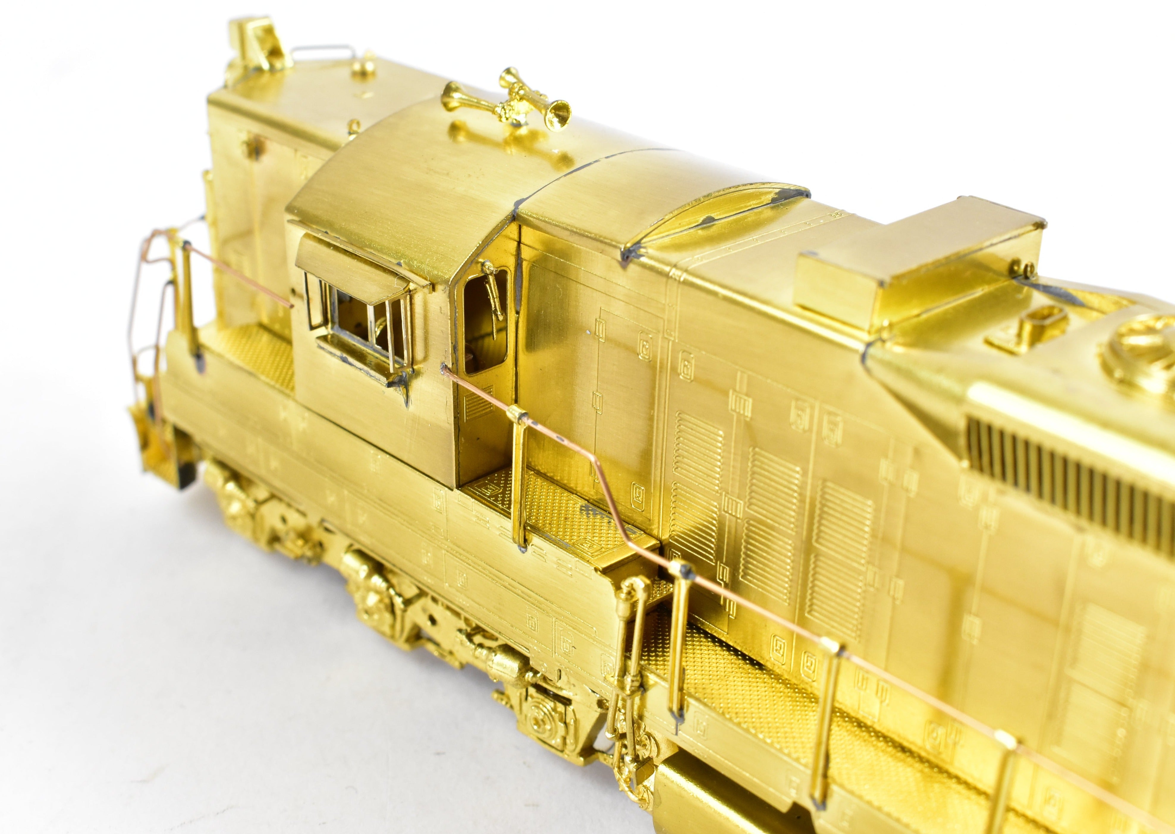 HO Scale Brass Model Train - Overland Models Inc. (OMI) Southern Pacific (SP) EMD SD9E Locomotives with Road Numbers 4300 - 4400