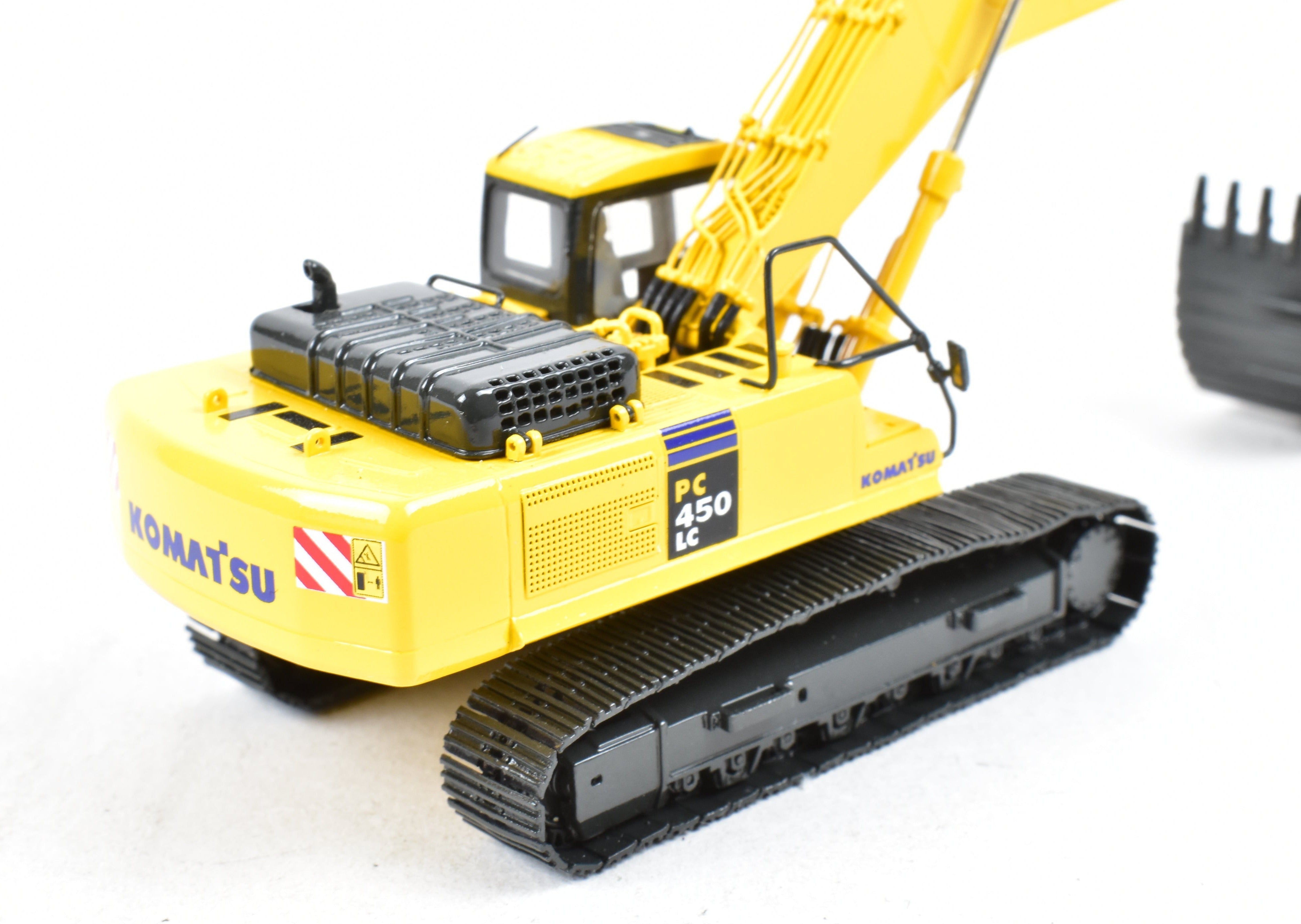 HO Brass Classic Mint Collectibles Komatsu PC450LC - 7 FP Excavator Model