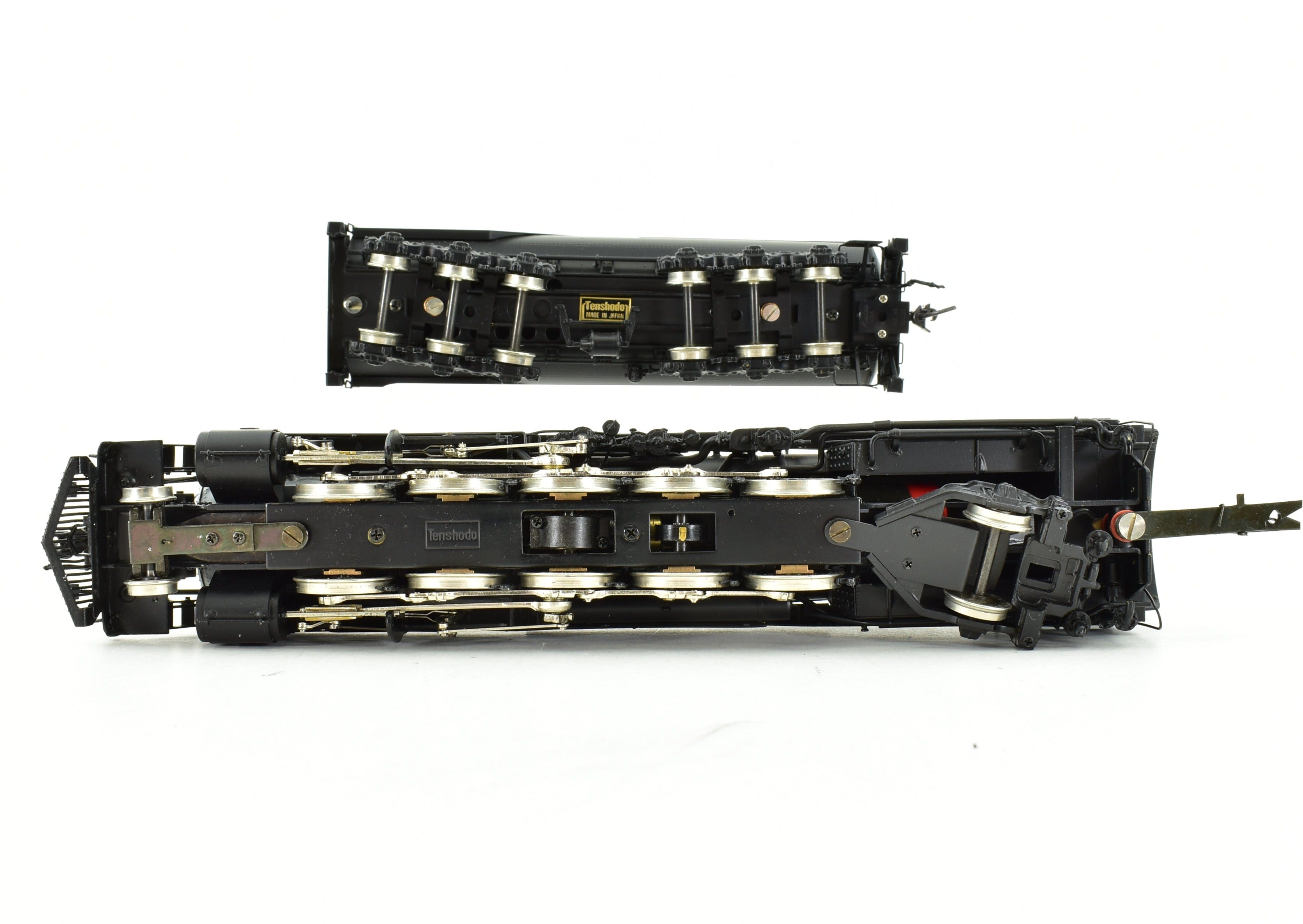 High - Quality HO Scale Brass Model Train CON PFM - Tenshodo GN - Great Northern 2 - 10 - 2 Class Q - 1 Factory - Painted Model from 1984 Production Run