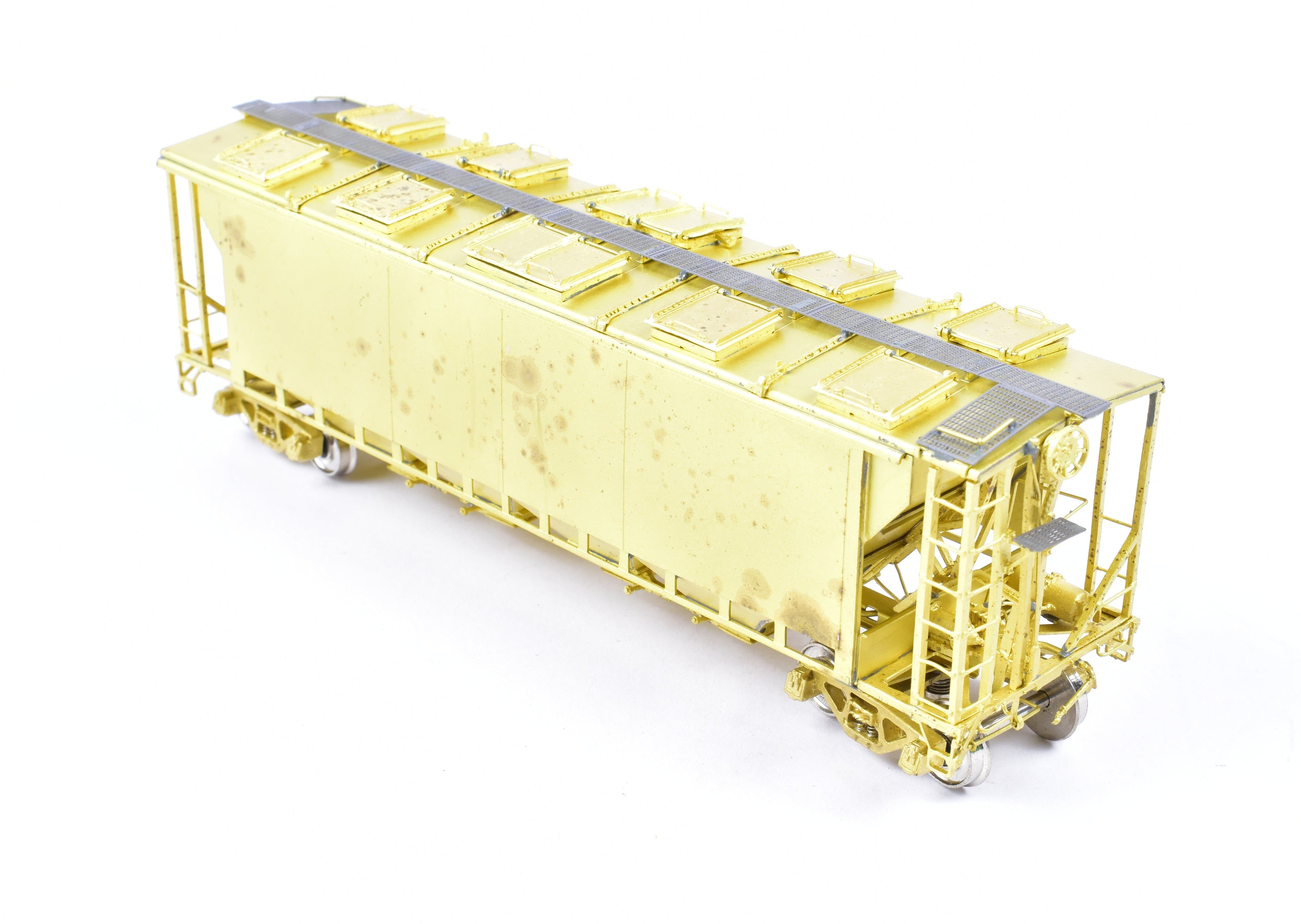HO Scale Brass Canadian Pacific Slab Side Covered Hopper Model (S-20-C110 Series) by OMI - Overland Models, Inc.