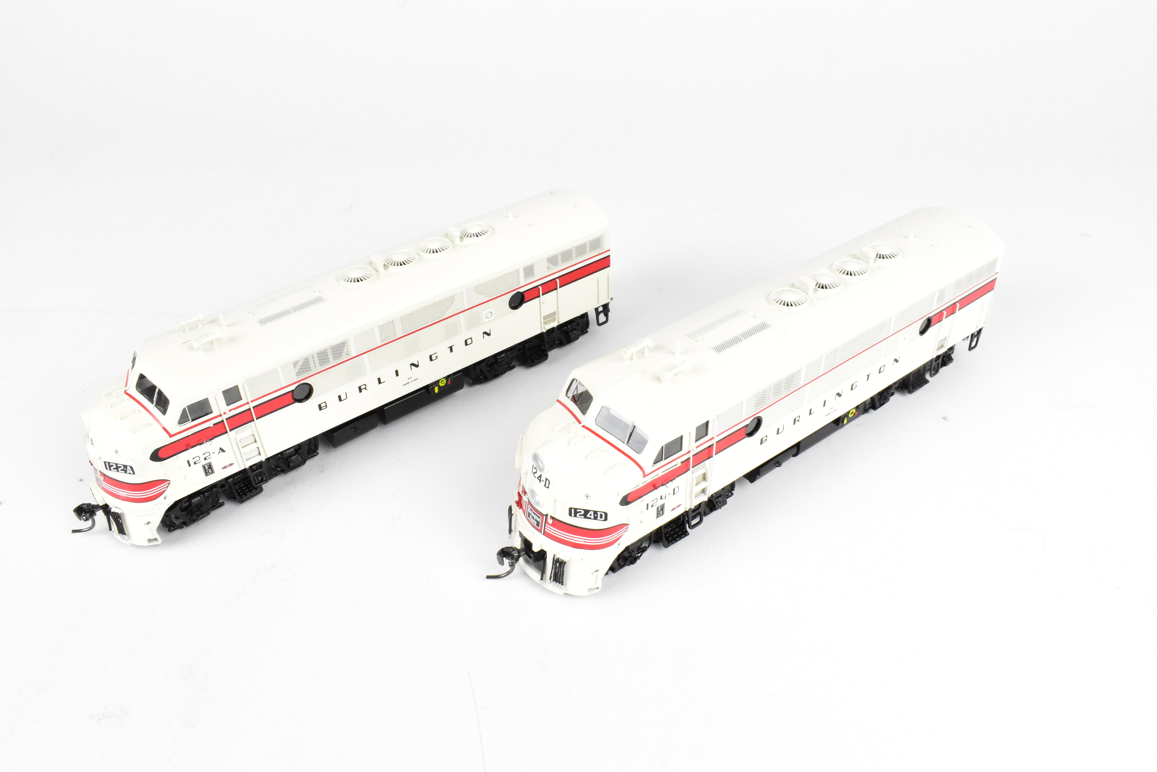 HO Scale Brass DVP Division Point EMD F3 A/A Set Factory Painted 122 - A/124 - D