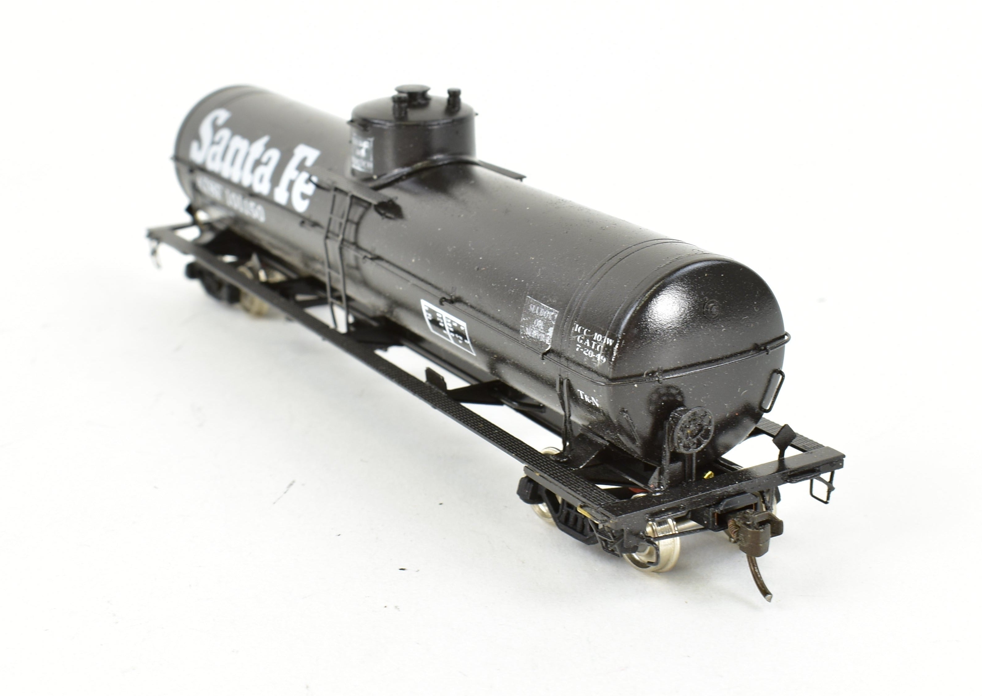HO Scale Brass Precision Scale Co. 16,000 Gallon Tank Car Professionally Painted in ATSF - Santa Fe Style