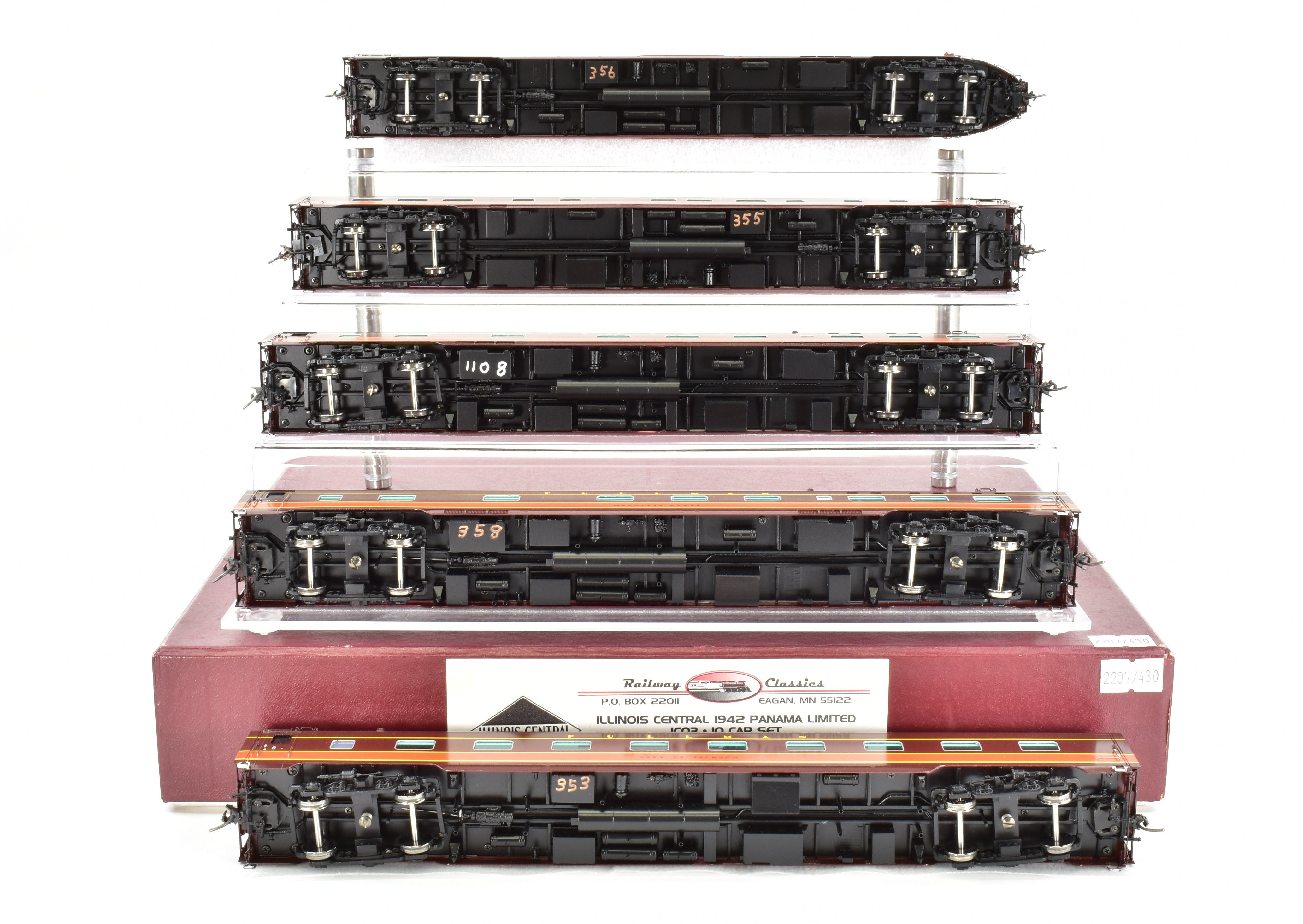 HO Scale Brass Model Train Set - Railway Classics Illinois Central 1942 Panama Limited 10-Car Set with EMD E6 AA Set F/P, Featuring ESU DCC & Sound System