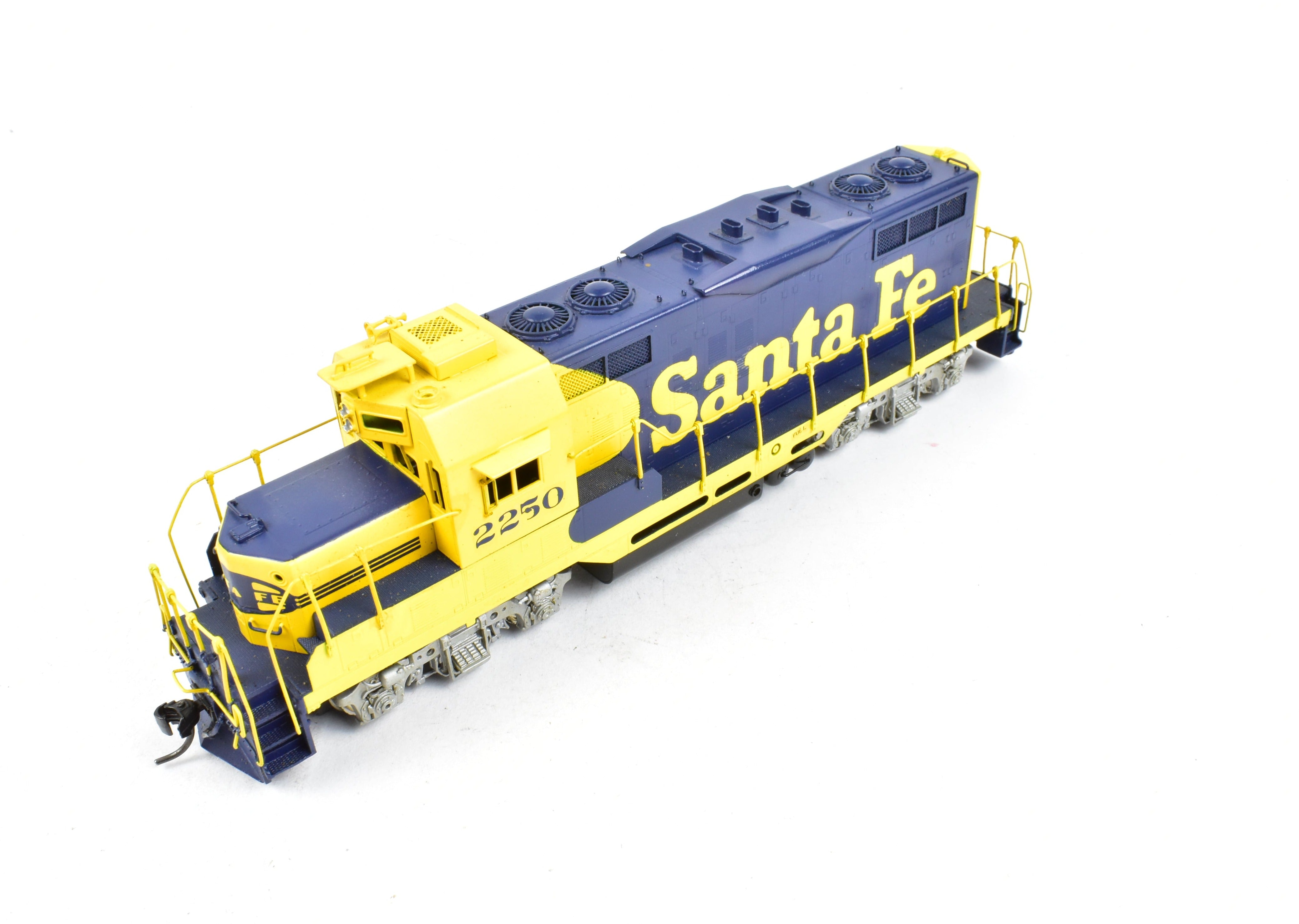 HO Scale Brass Hallmark Model ATSF - Santa Fe EMD GP - 7R Custom - Painted Railroad Locomotive Model