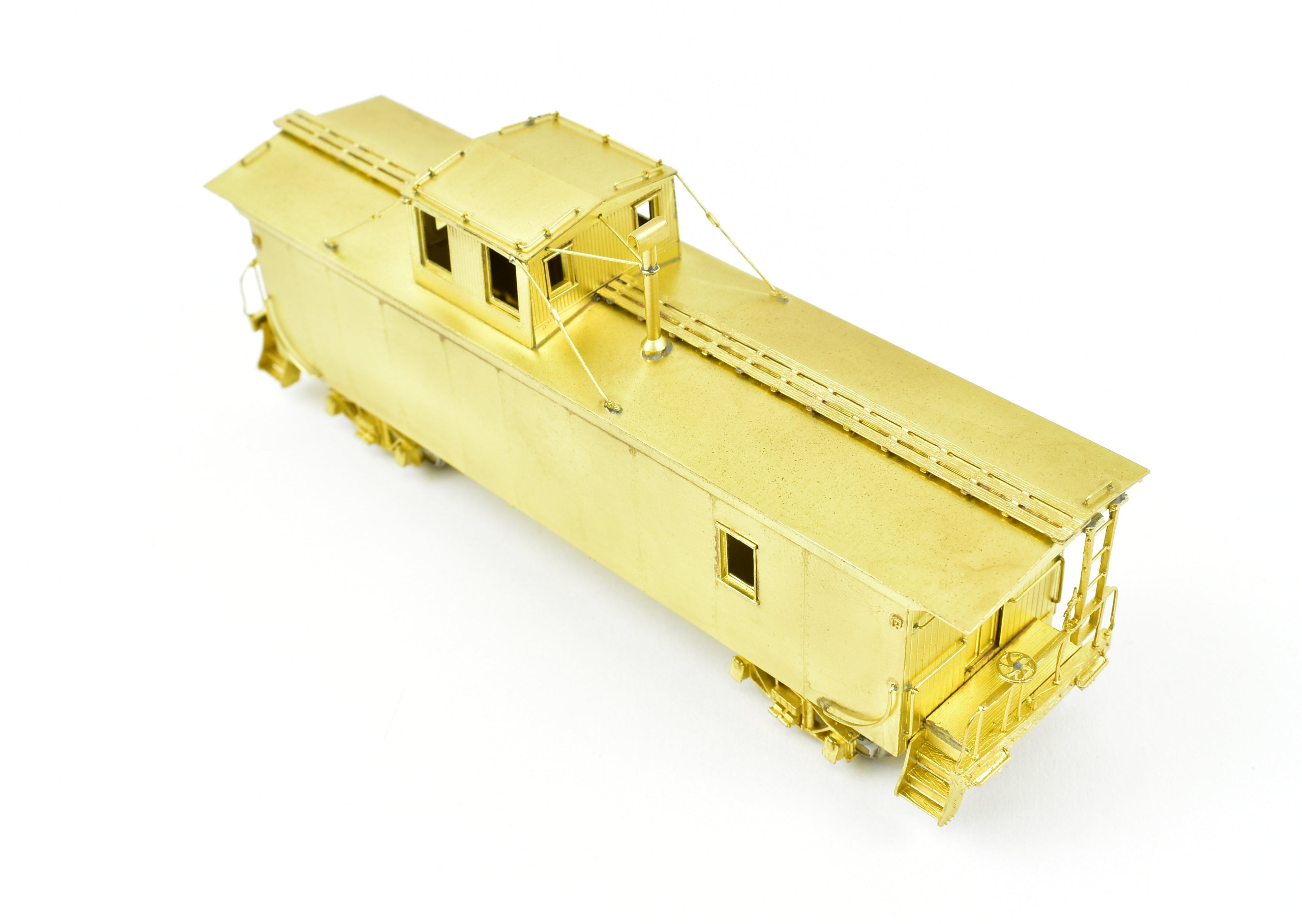 HO Brass OMI Overland Models Soo Line Wood Sheath Caboose with Two Side Windows