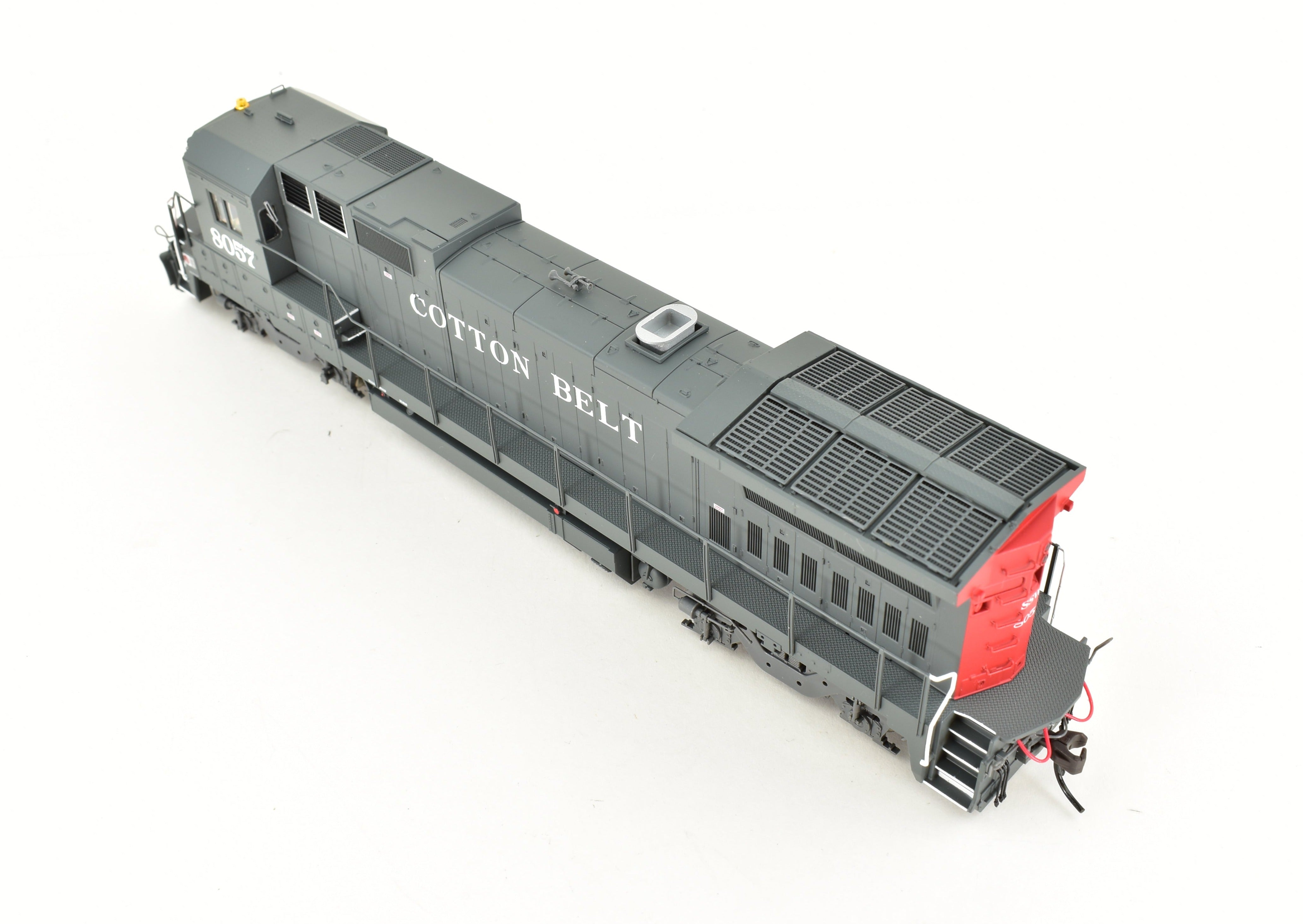 HO Scale Atlas Master Series Cotton Belt GE Dash 8 - 40B Model Train Locomotive No. 8057