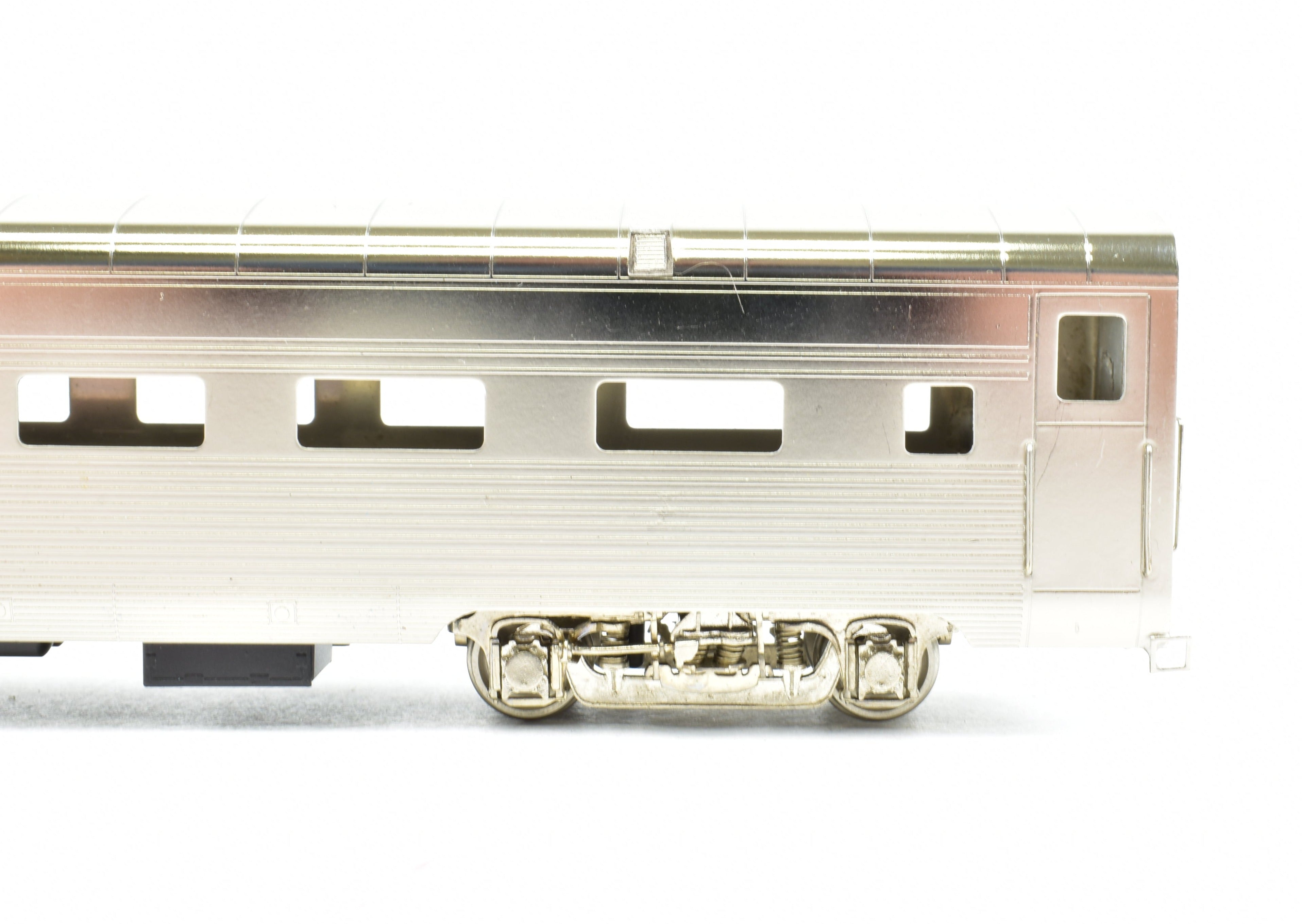 HO Brass Hallmark ATSF - Santa Fe 3482 Baggage Dorm Lounge Model with Spare Parts