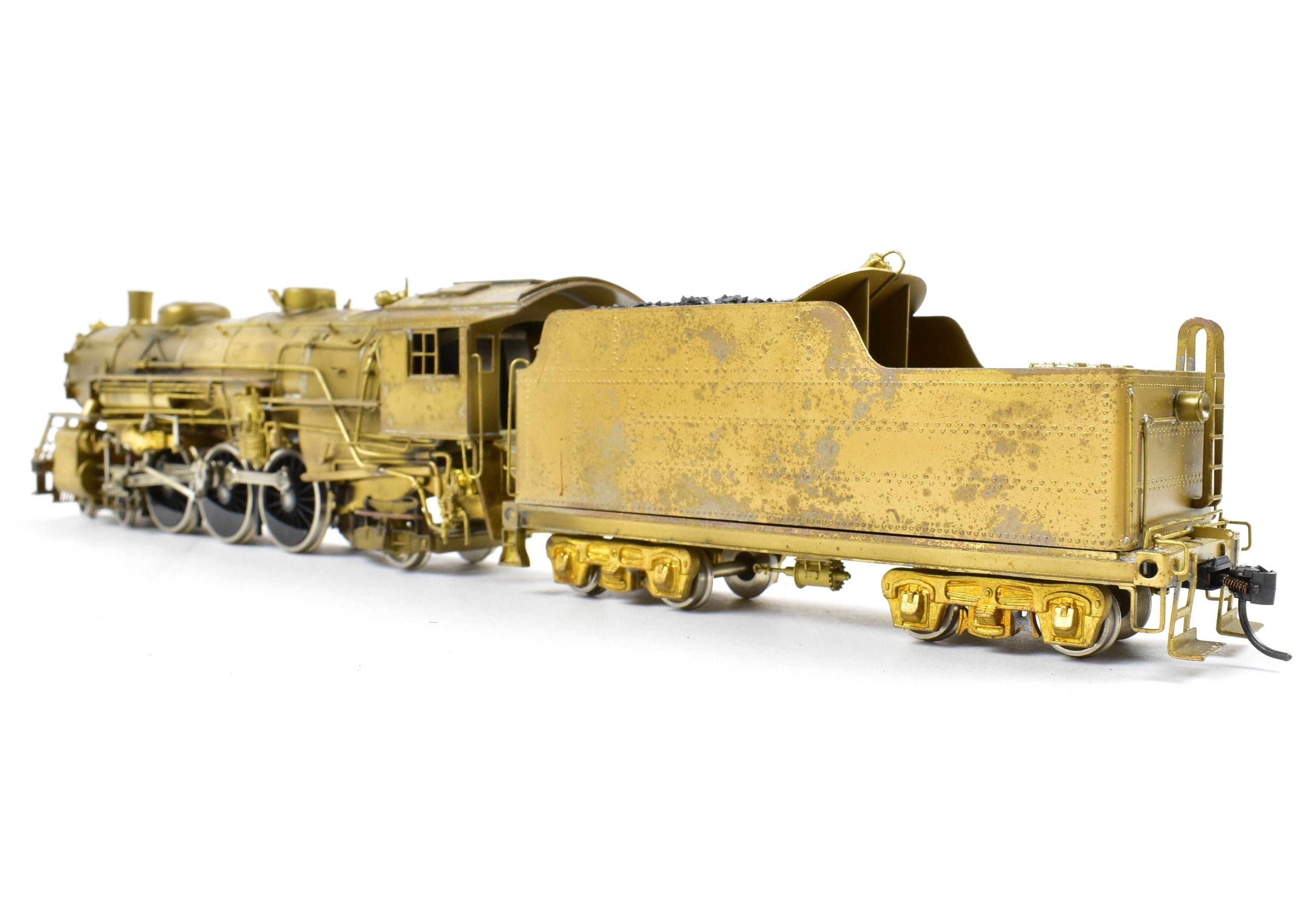 HO Scale Brass Pacific Fast Mail Model - United States Railway Administration Various Roads 4 - 6 - 2 Light Pacific Locomotive from Atlas Industries in Japan