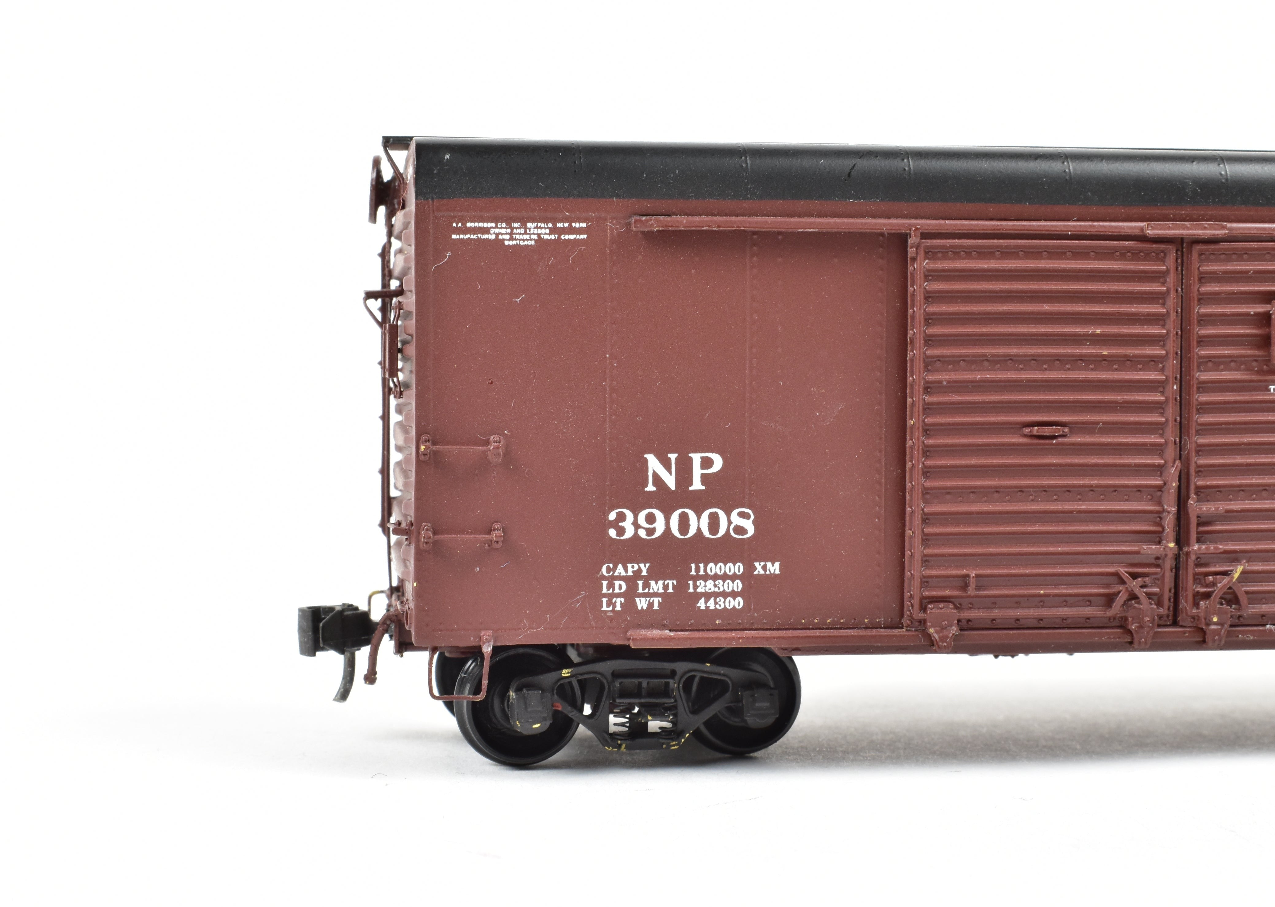 HO Scale Brass NP - Northern Pacific 40' Round Roof Painted Auto Box Car by W&R Enterprises