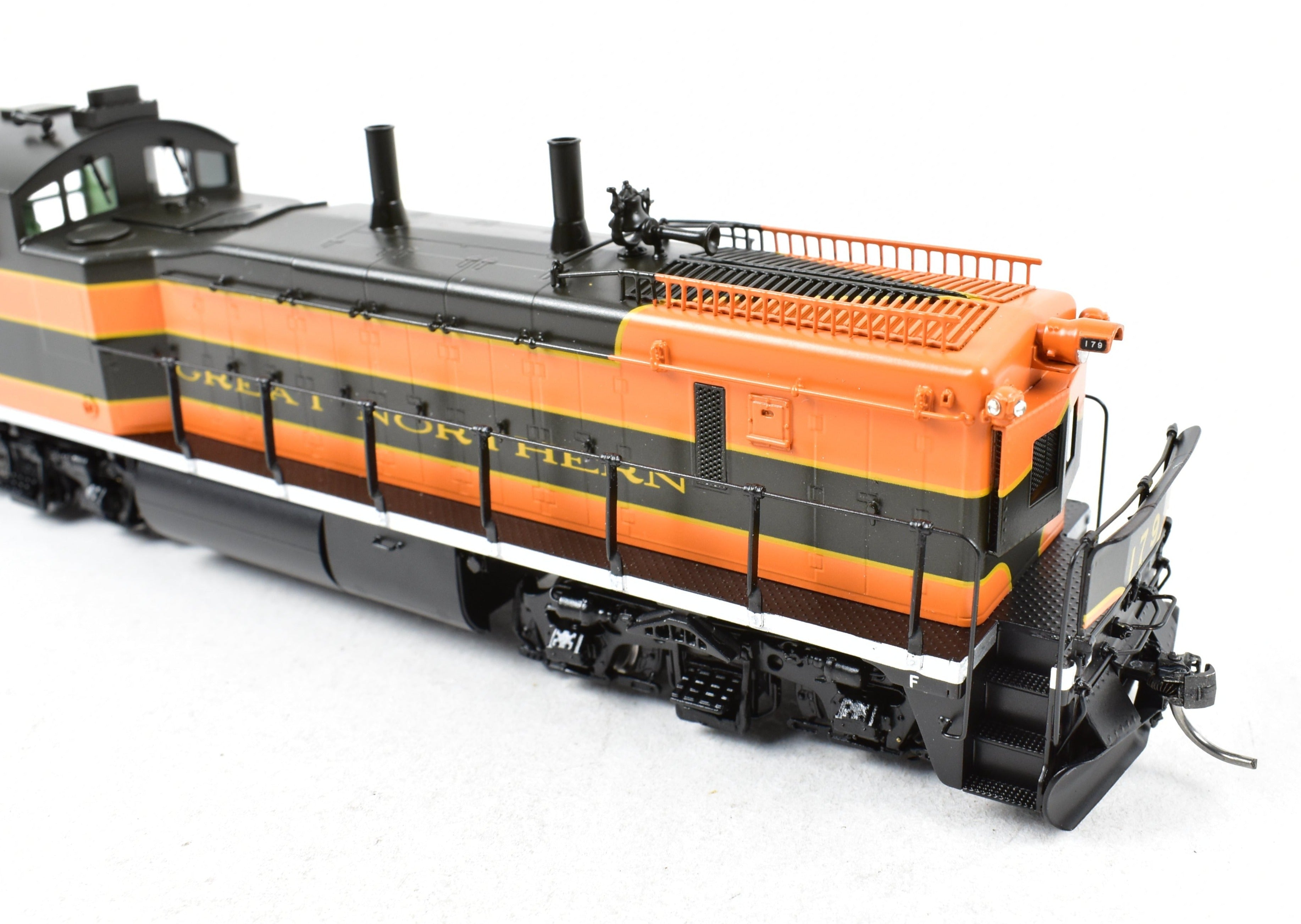 High - Quality HO Scale New Brass Division Point Great Northern EMD NW - 3 Locomotive Model No. 179 FP