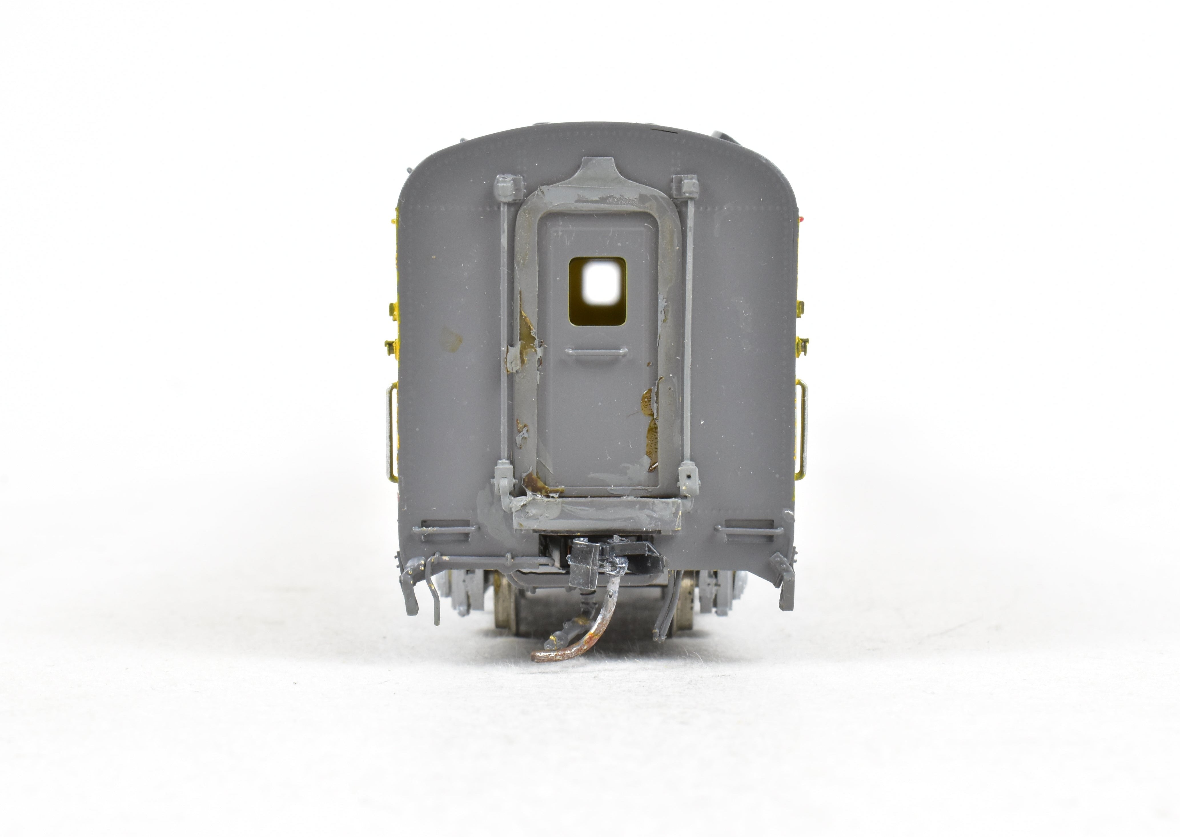 High - Quality HO Scale Brass Model Train Sleeper by Wasatch Model Co., ATSF - Santa Fe Valley Design Painted as UP - Union Pacific American Series Sleeper