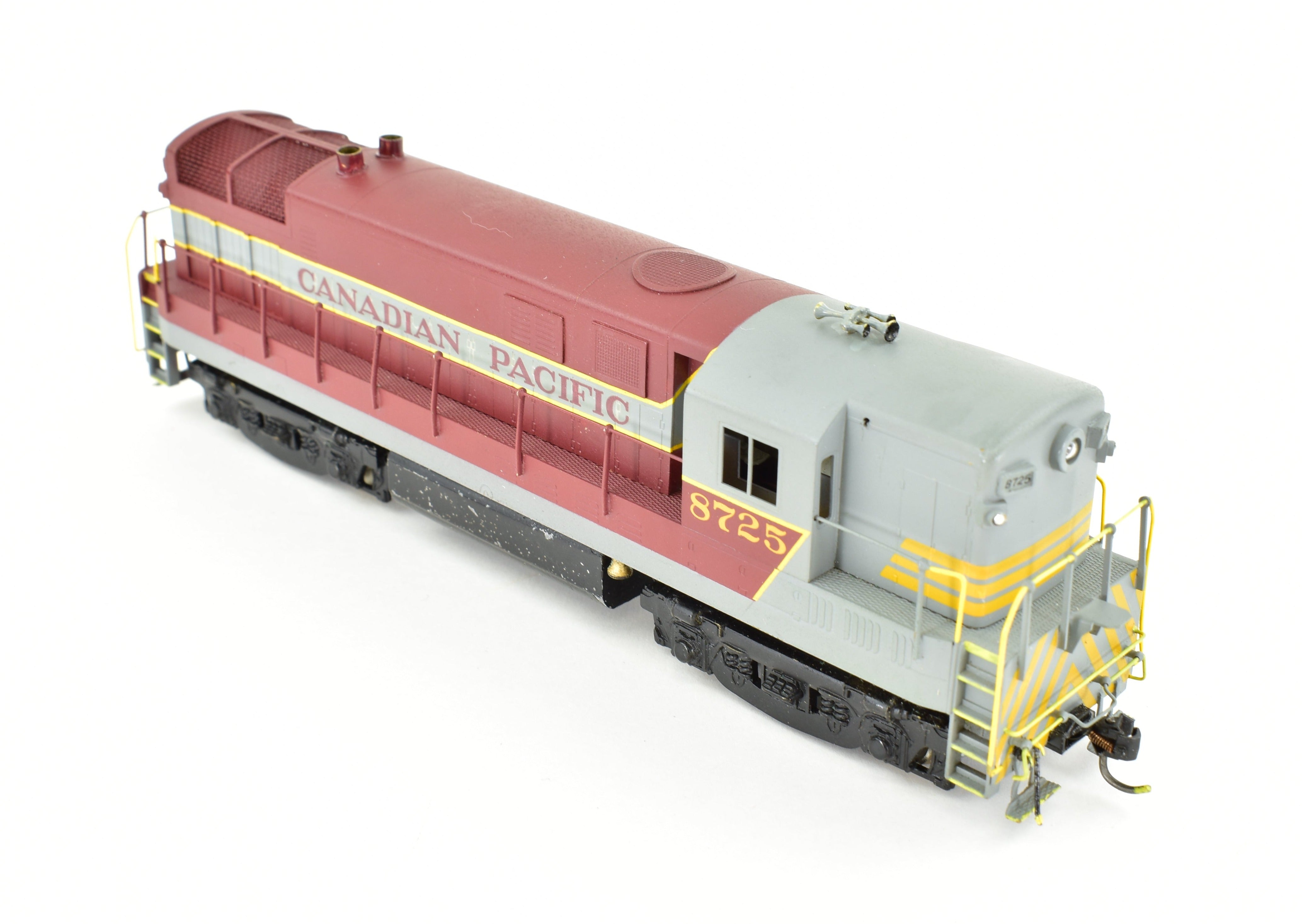 HO Scale Brass Red Ball Canadian Pacific Fairbanks Morse H - 24 - 66 Trainmaster Model Train with Incorrect Box