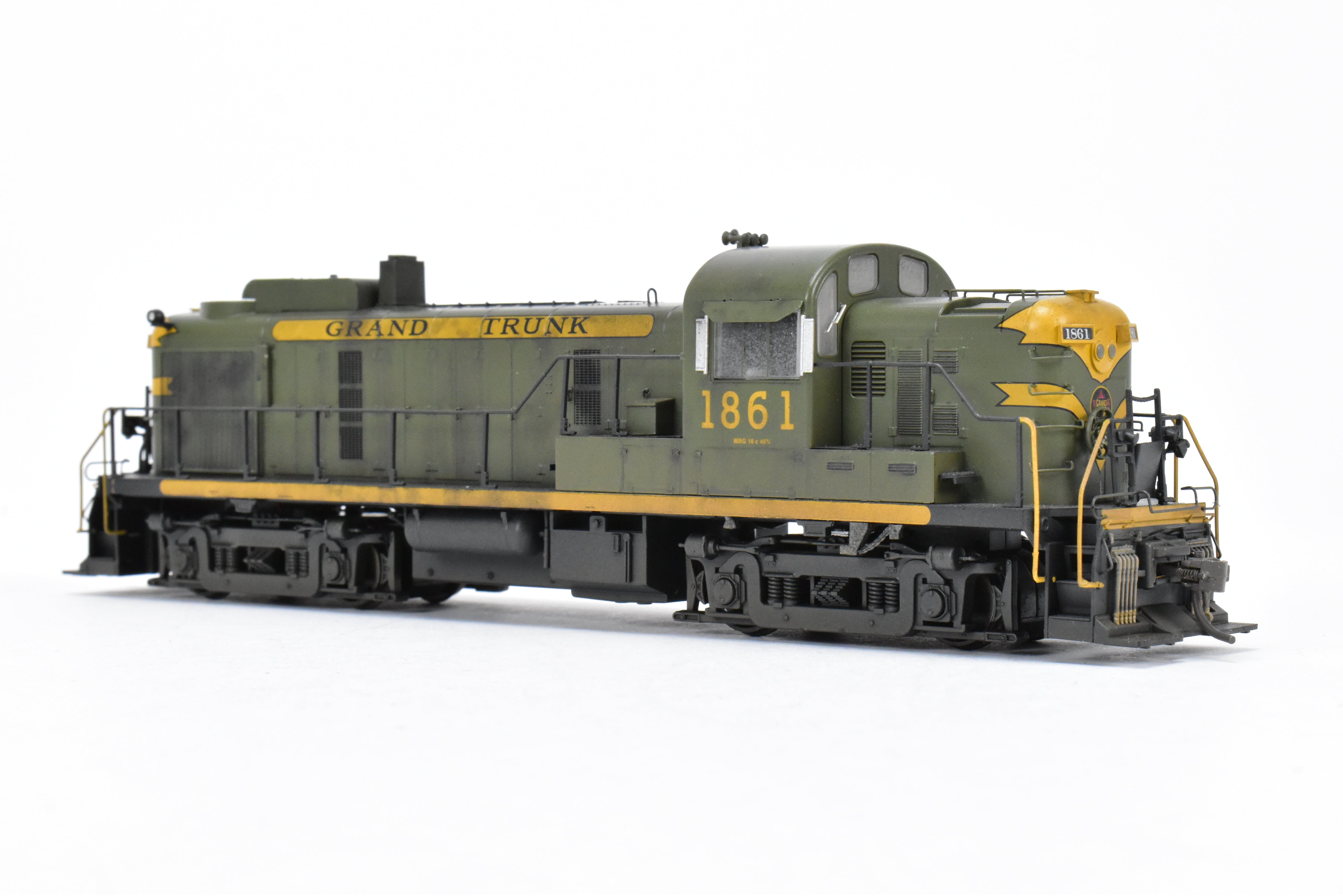 Bowser Executive Line GTW Grand Trunk Alco RS-3 Phase III, ESU DCC & Sound, #1861 Weathered