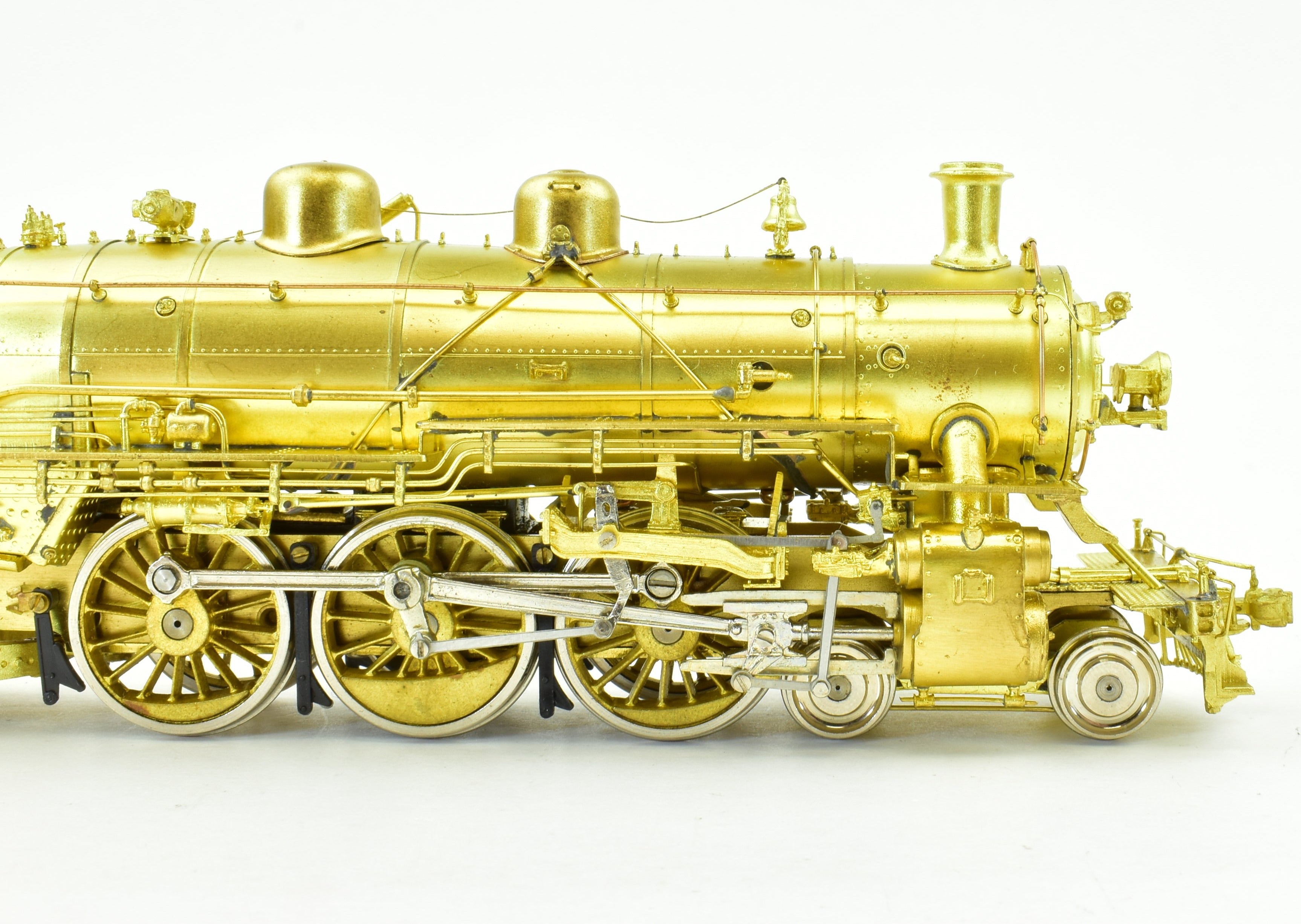 HO Scale Brass Model Train - Overland Models' Monon K - 5a 4 - 6 - 2 Pacific Locomotive by Ajin Precision