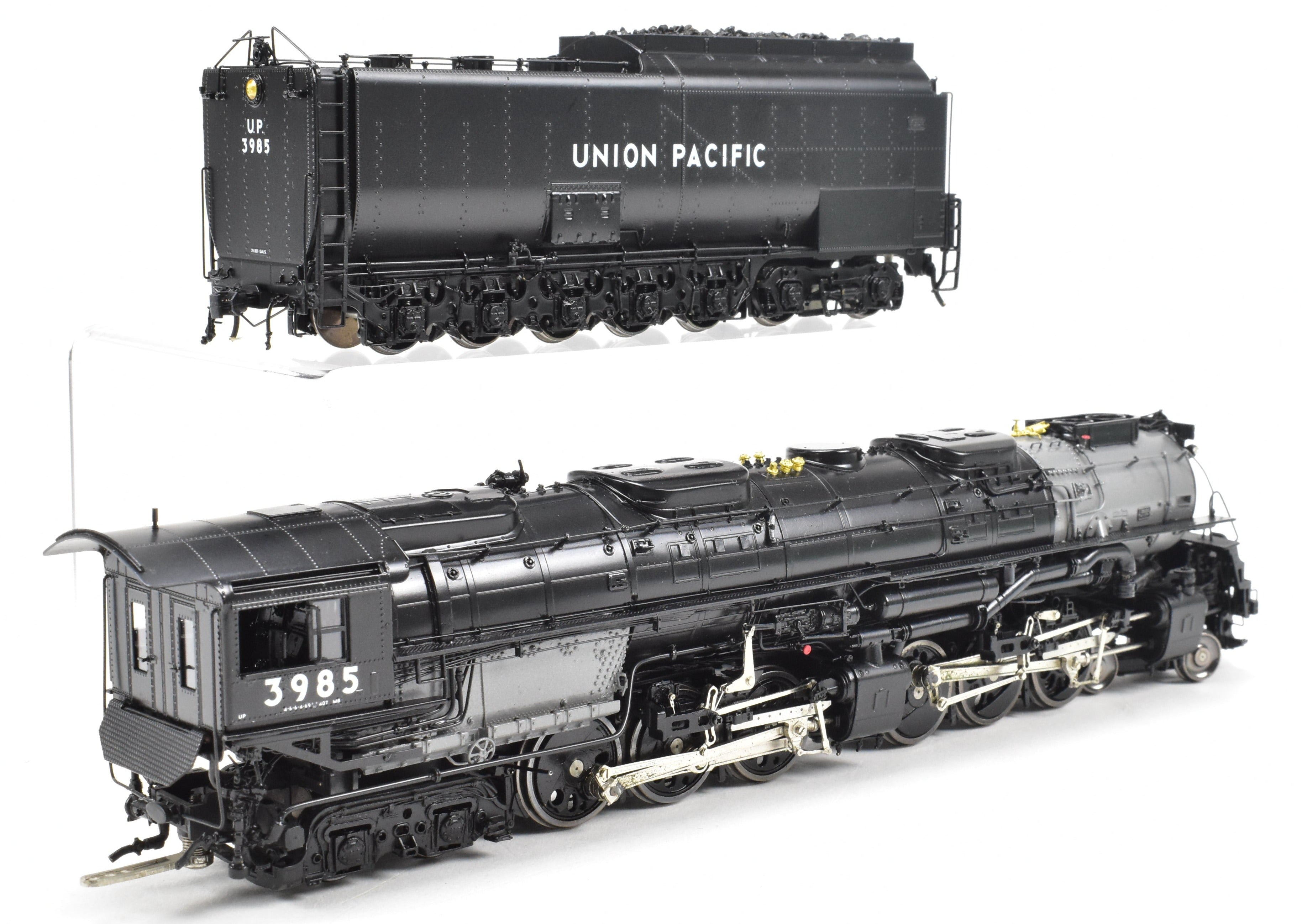 HO Scale Brass Union Pacific 4-6-6-4 Challenger FP 3985 Excursion Model by Overland