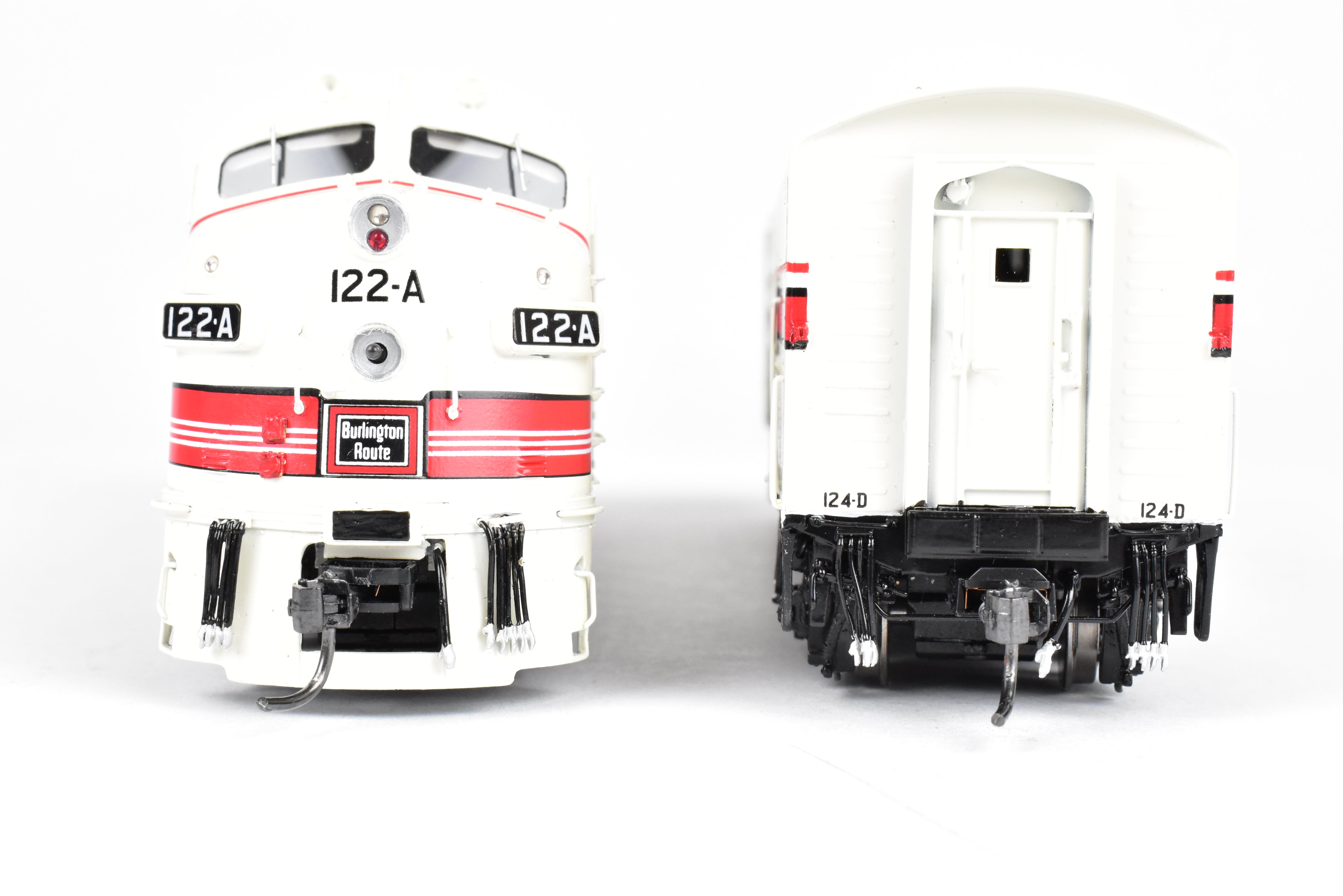 HO Scale Brass DVP Division Point EMD F3 A/A Set Factory Painted 122 - A/124 - D