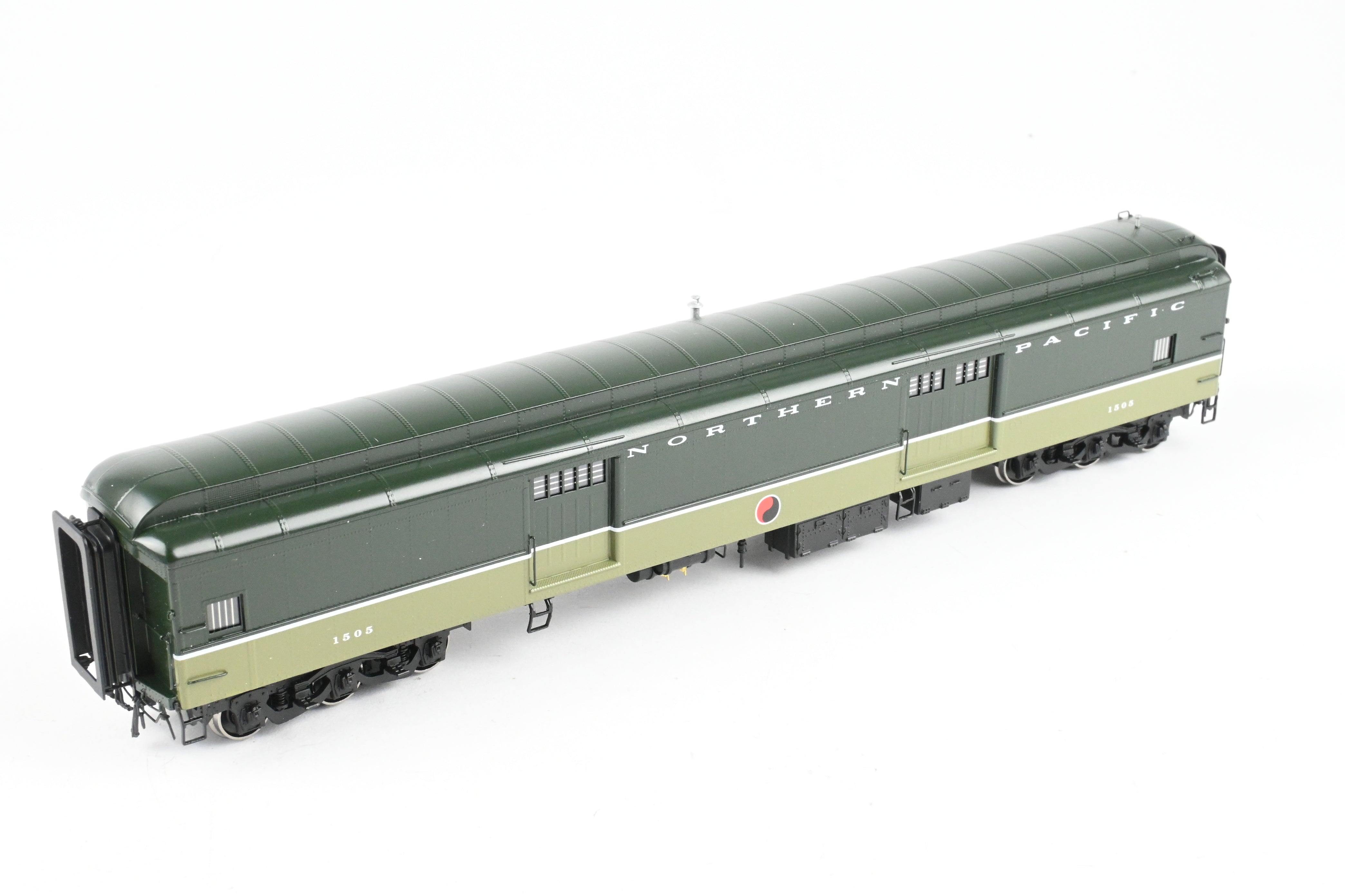 HO Scale Brass Northern Pacific Baggage Car No. 1505 by W&R Enterprises, Factory Painted Loewy