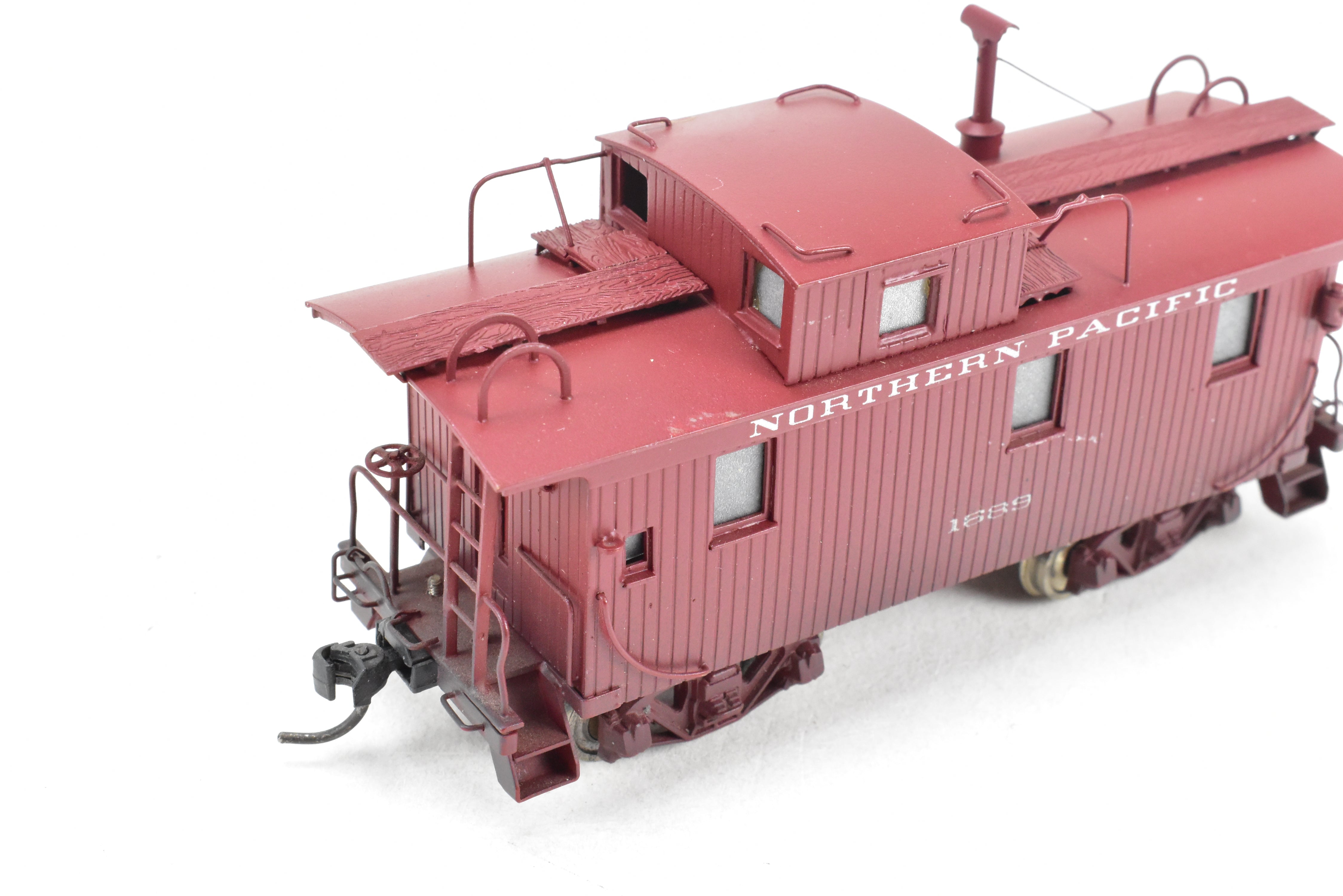1965 HO Brass PFM United NP Northern Pacific Wood Caboose CP #1689