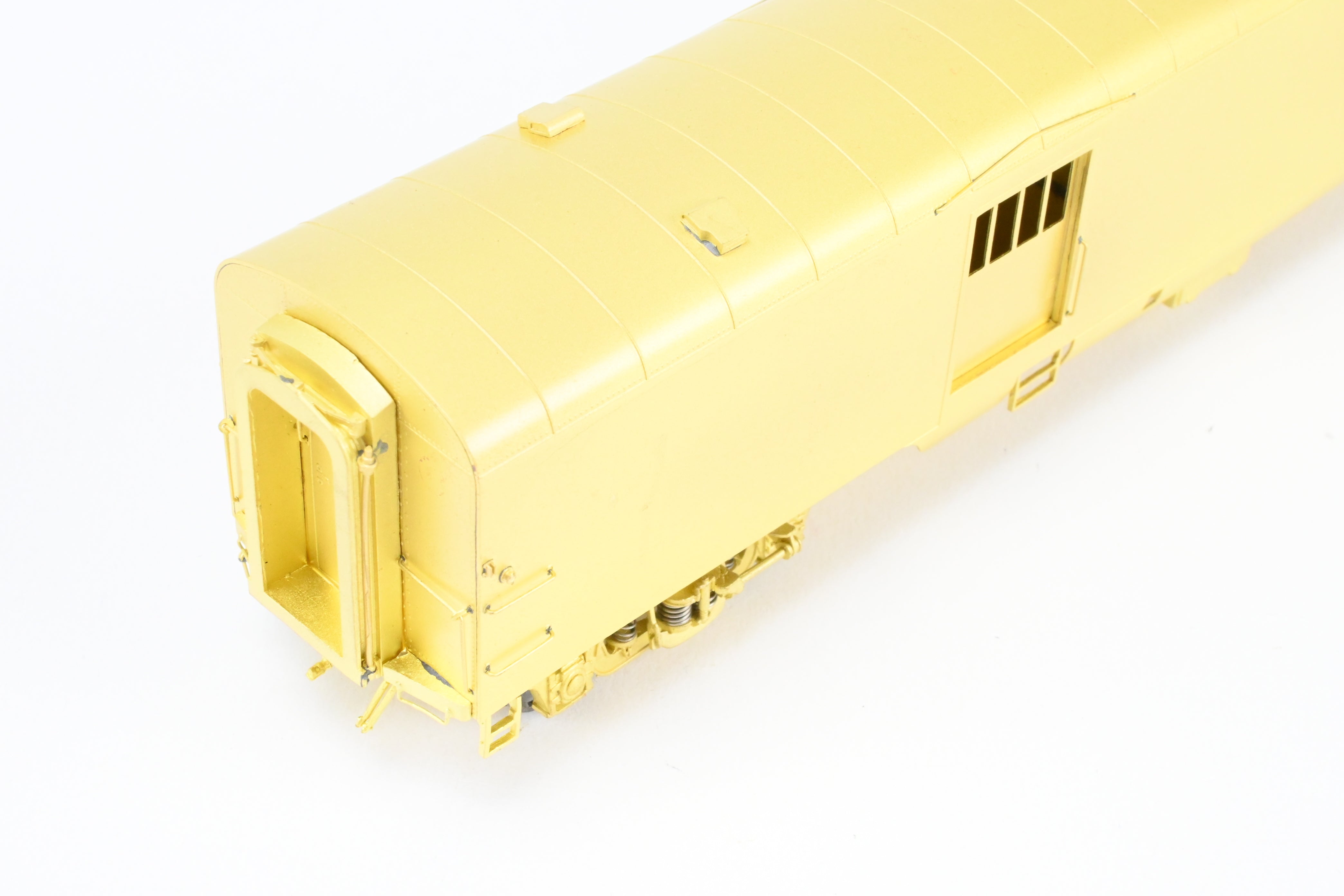 HO Scale Brass Great Northern Streamlined Baggage Car #266 - 267 by A. W. Enterprises