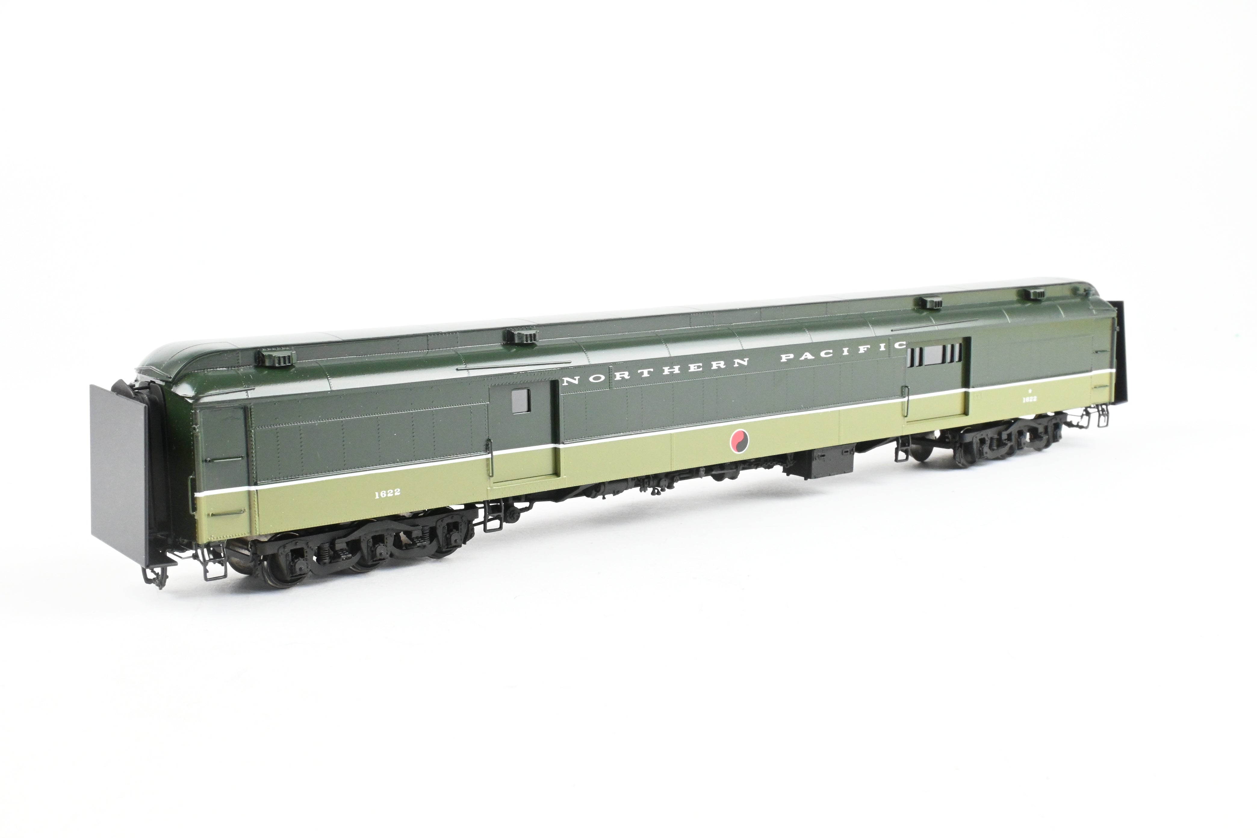 HO Scale Brass Northern Pacific Baggage Car With Steel Doors, Model by W&R Enterprises, FP Loewy Design, No. 1622