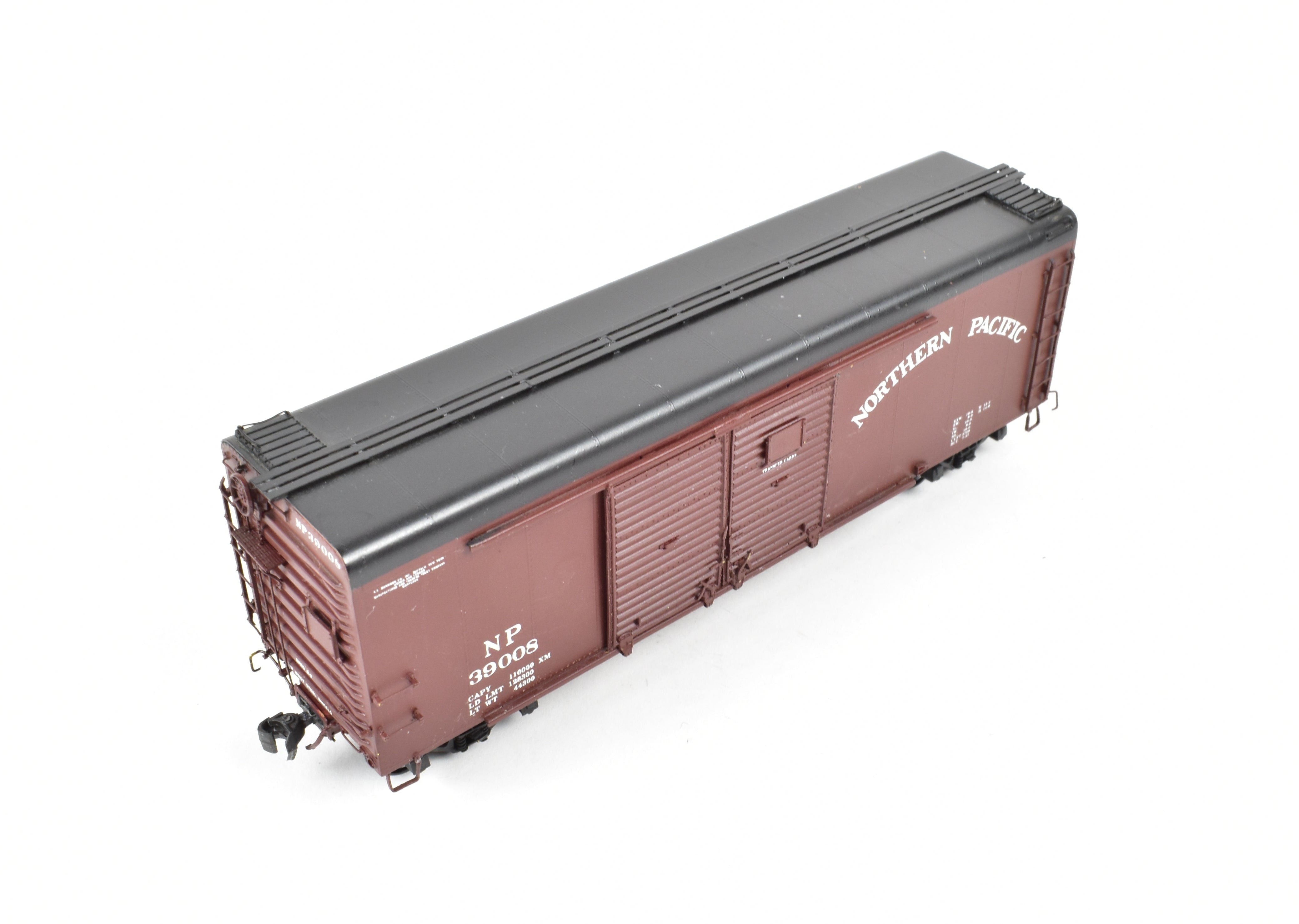 HO Scale Brass NP - Northern Pacific 40' Round Roof Painted Auto Box Car by W&R Enterprises