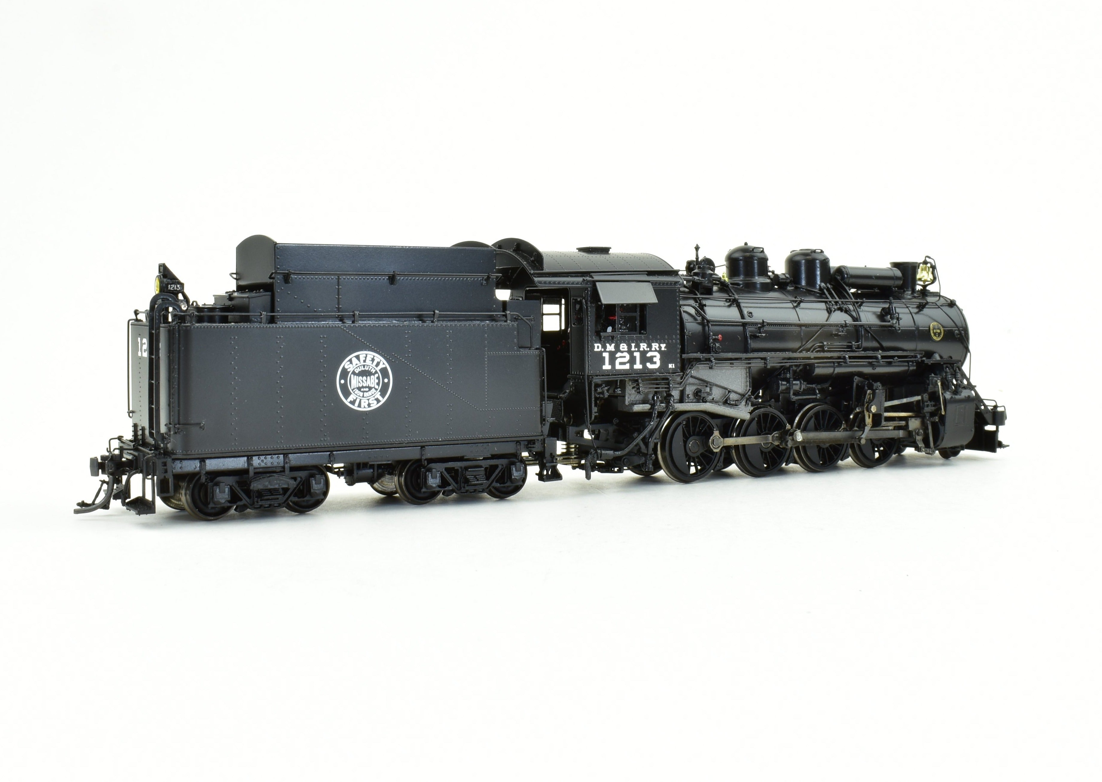 High - Quality HO Scale Brass Precision Scale Co. DM&IR 2 - 8 - 0 Late Version Factory - Painted Model Train #1213 by Precision Scale Co.
