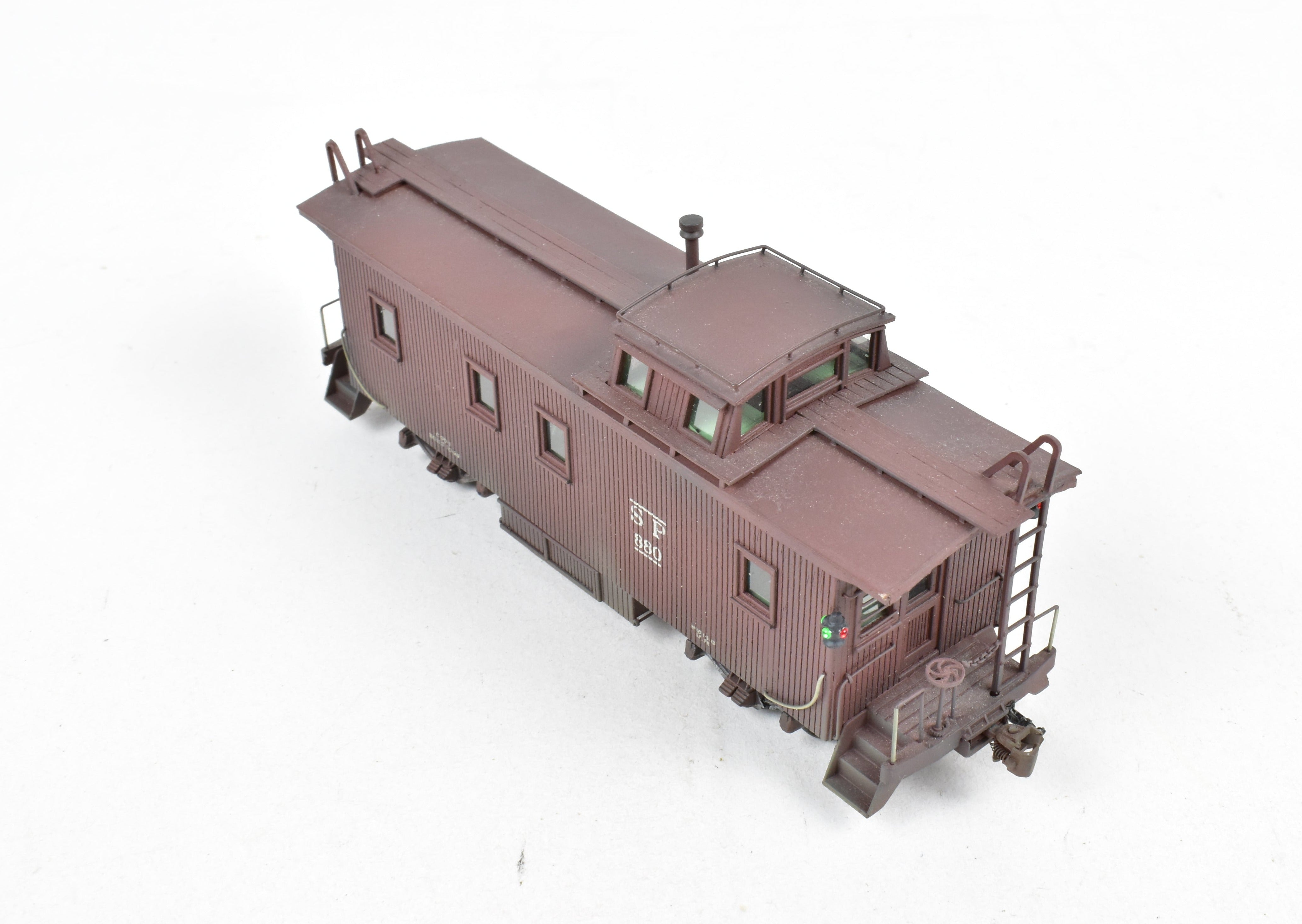 AMB American Model Builders SP Southern Pacific C-30-1 Wood Side Caboose #880 Pro-Assembled