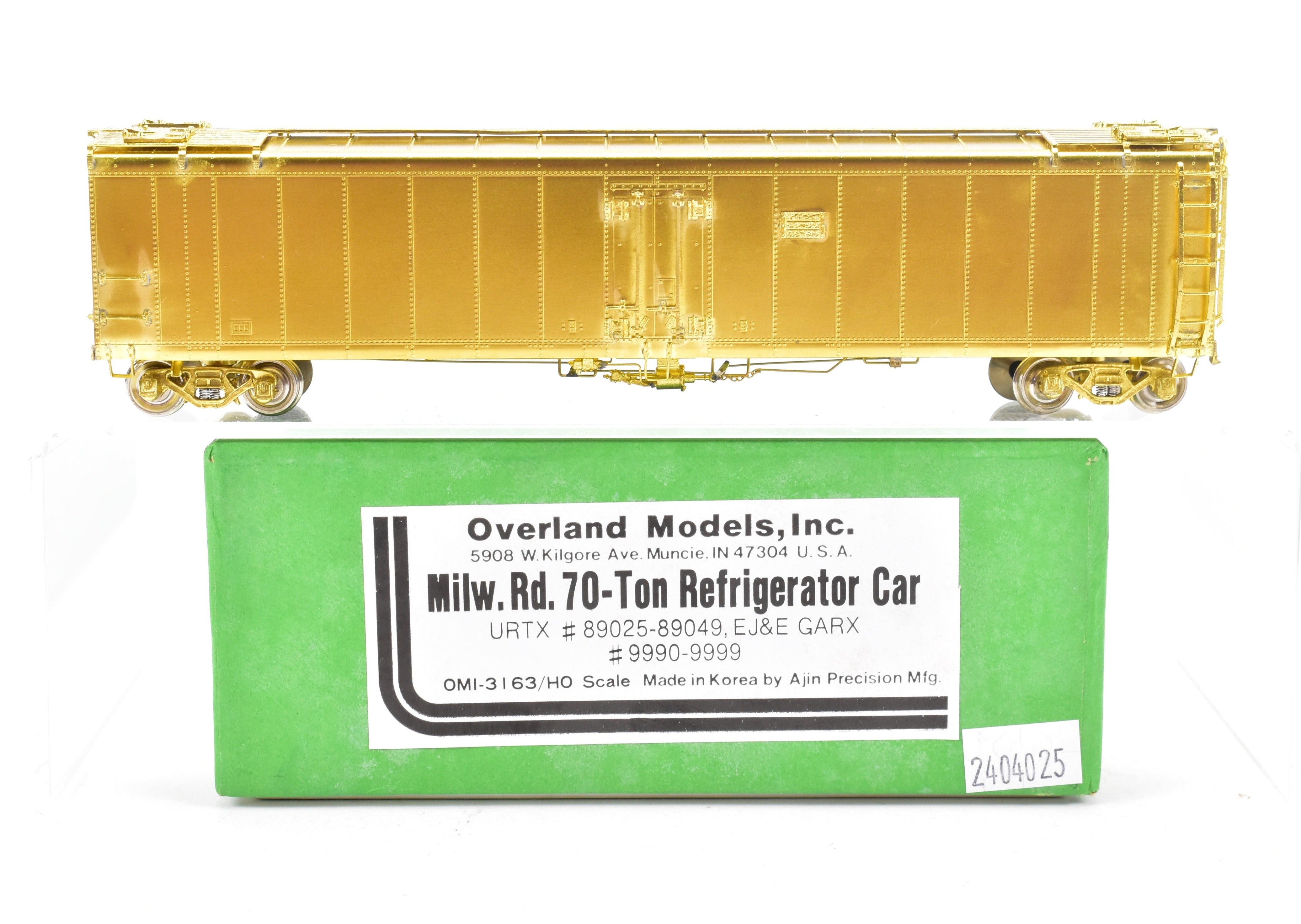 HO Scale Brass Refrigerator Car Model by OMI - Overland Models, Inc. Representing MILW - Milwaukee Road 70 - Ton Variant