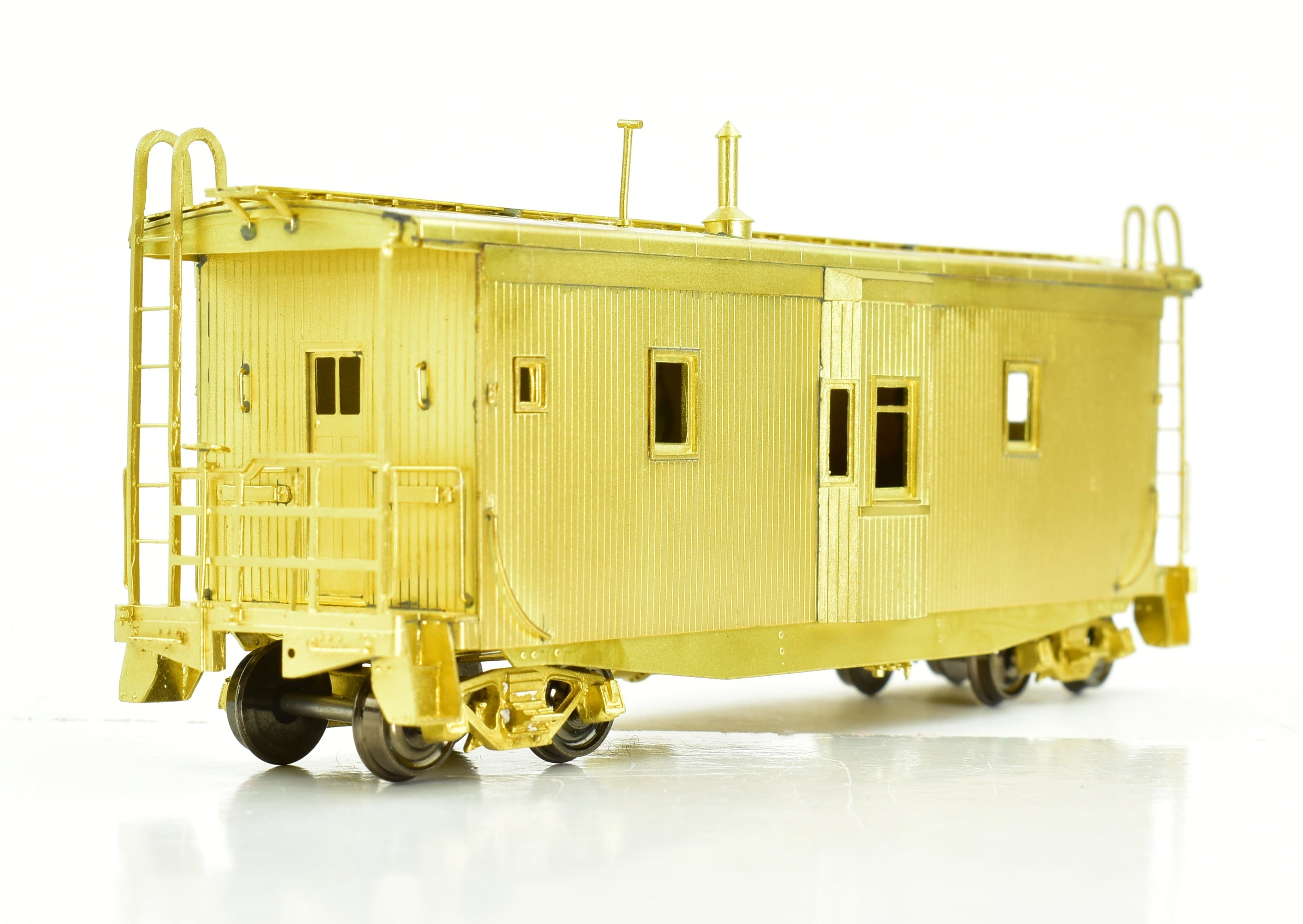 HO Scale Brass Northern Pacific Wood Bay Window Caboose by OMI Overland Models