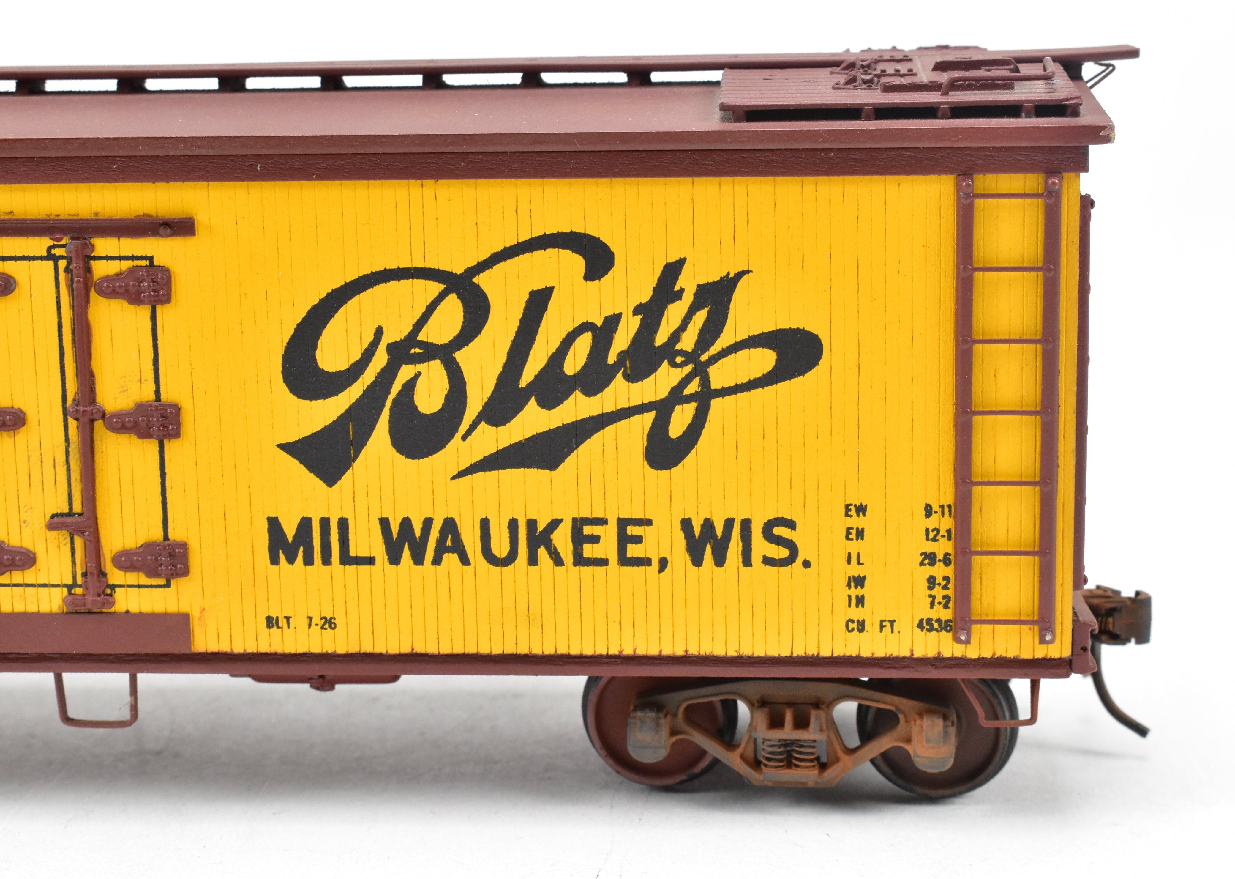 O Scale 36' Wood Beer Reefers: Schlitz & Old Heidelberg - 2 Professionally Built & Painted Models