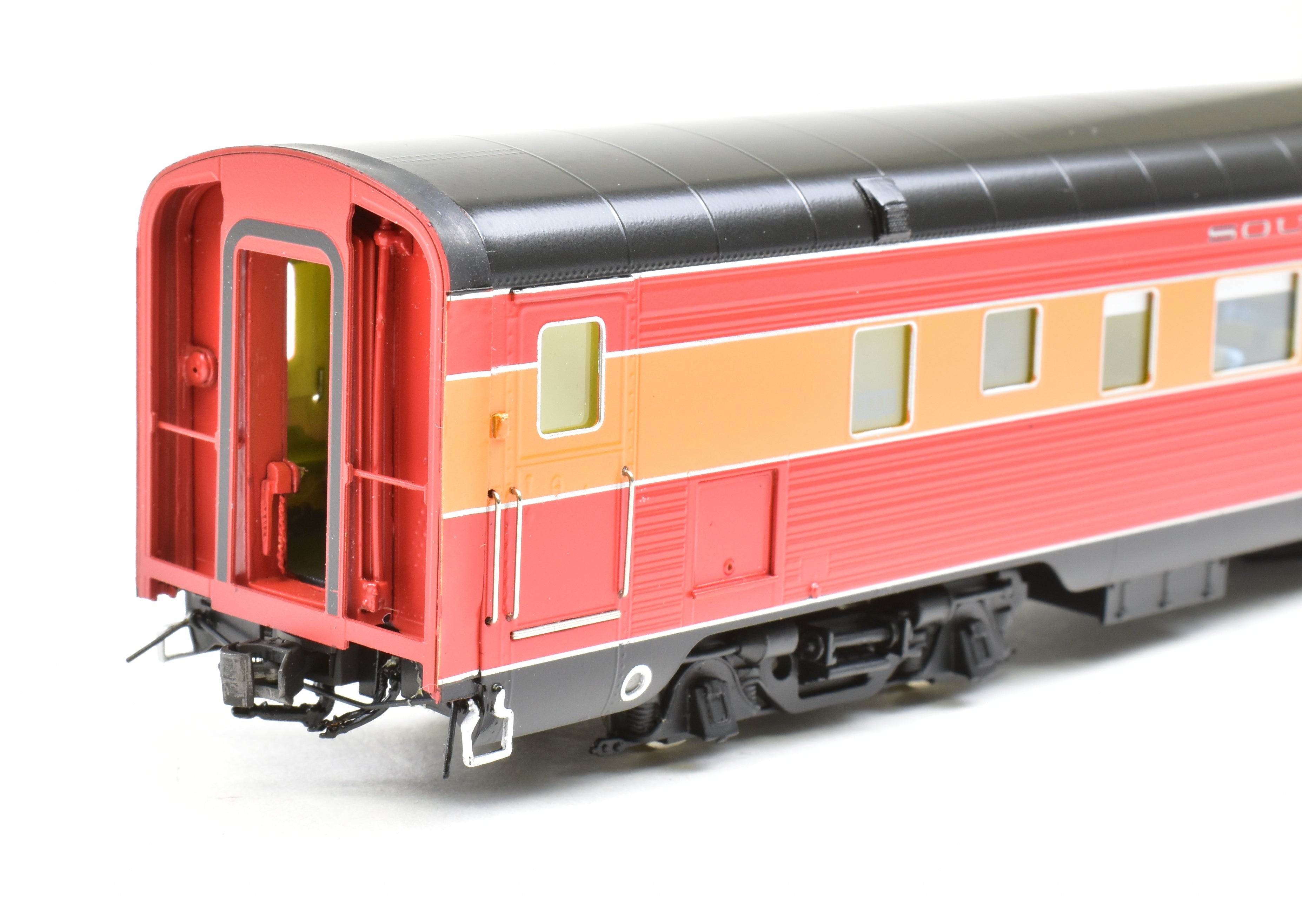 High - Quality HO Scale Brass Model Train CON CIL - Challenger Imports SP - Southern Pacific 1941 Morning Daylight 16 - Car Complete Full Train Set Along with 10 - Car Set and Two 3 - Car Add - On Sets FP