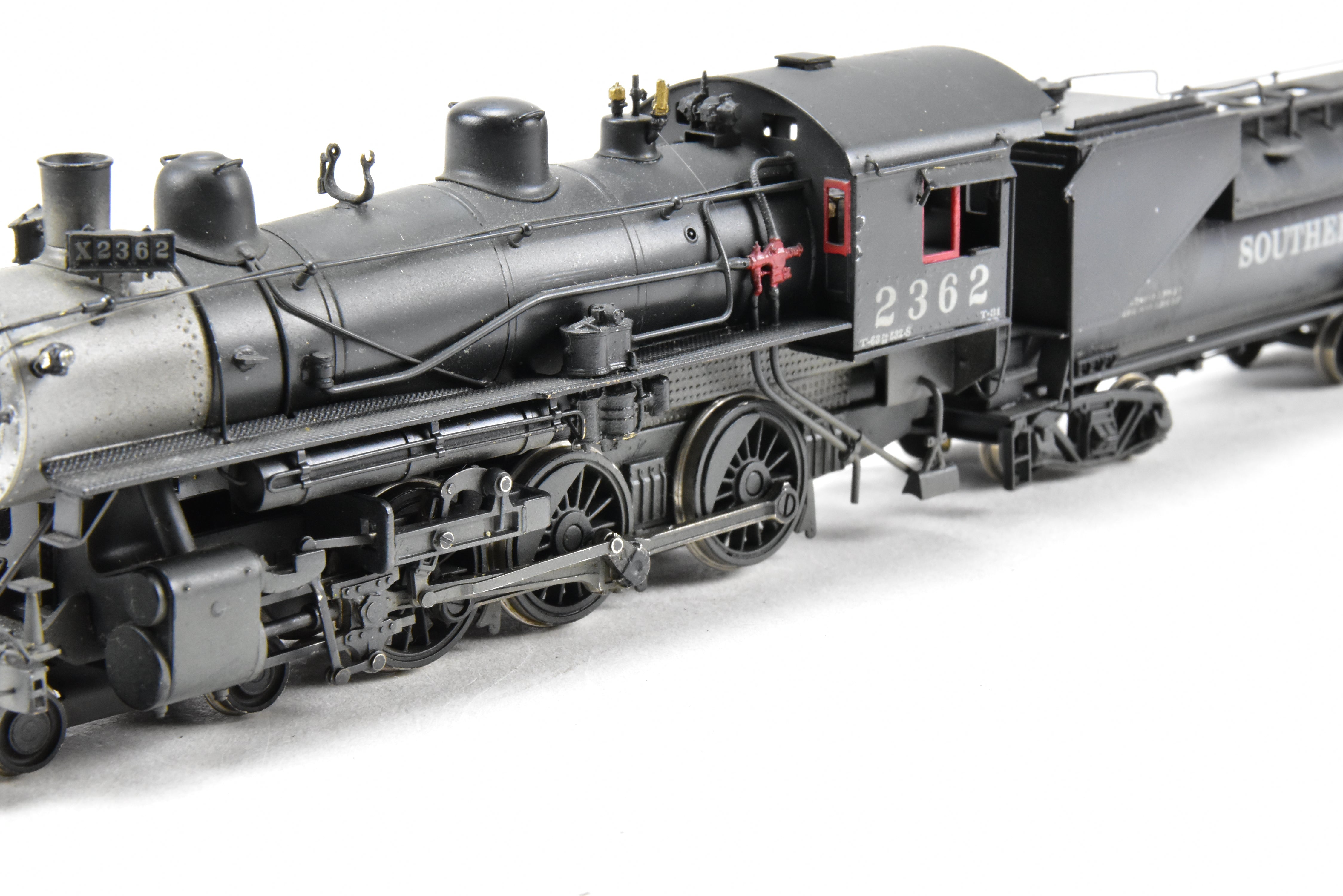 HO Scale Brass Steam Locomotive - Westside Model Co. Southern Pacific Class T - 31 4 - 6 - 0 CP #2362 with Weathered Finish