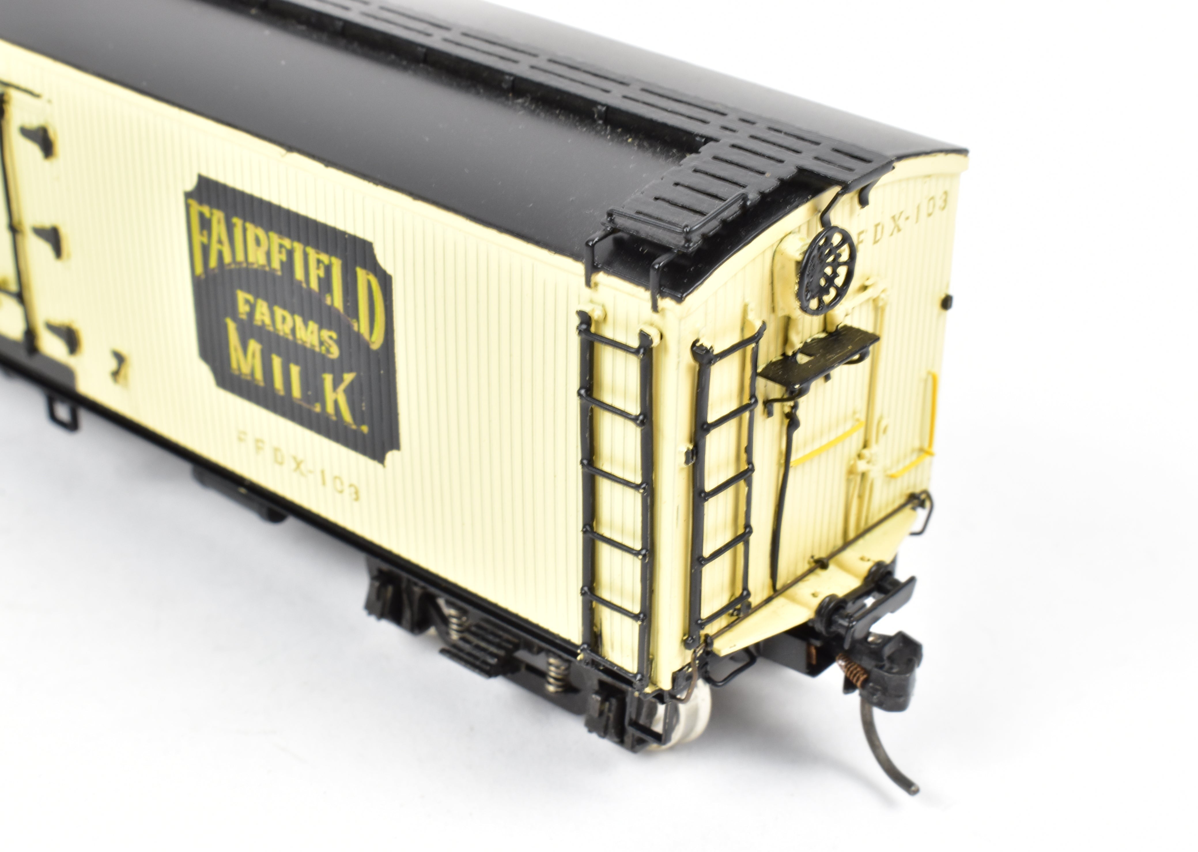 HO Scale Brass PSC Precision 41' Round Roof Milk Tank Car by Fairfield Farms
