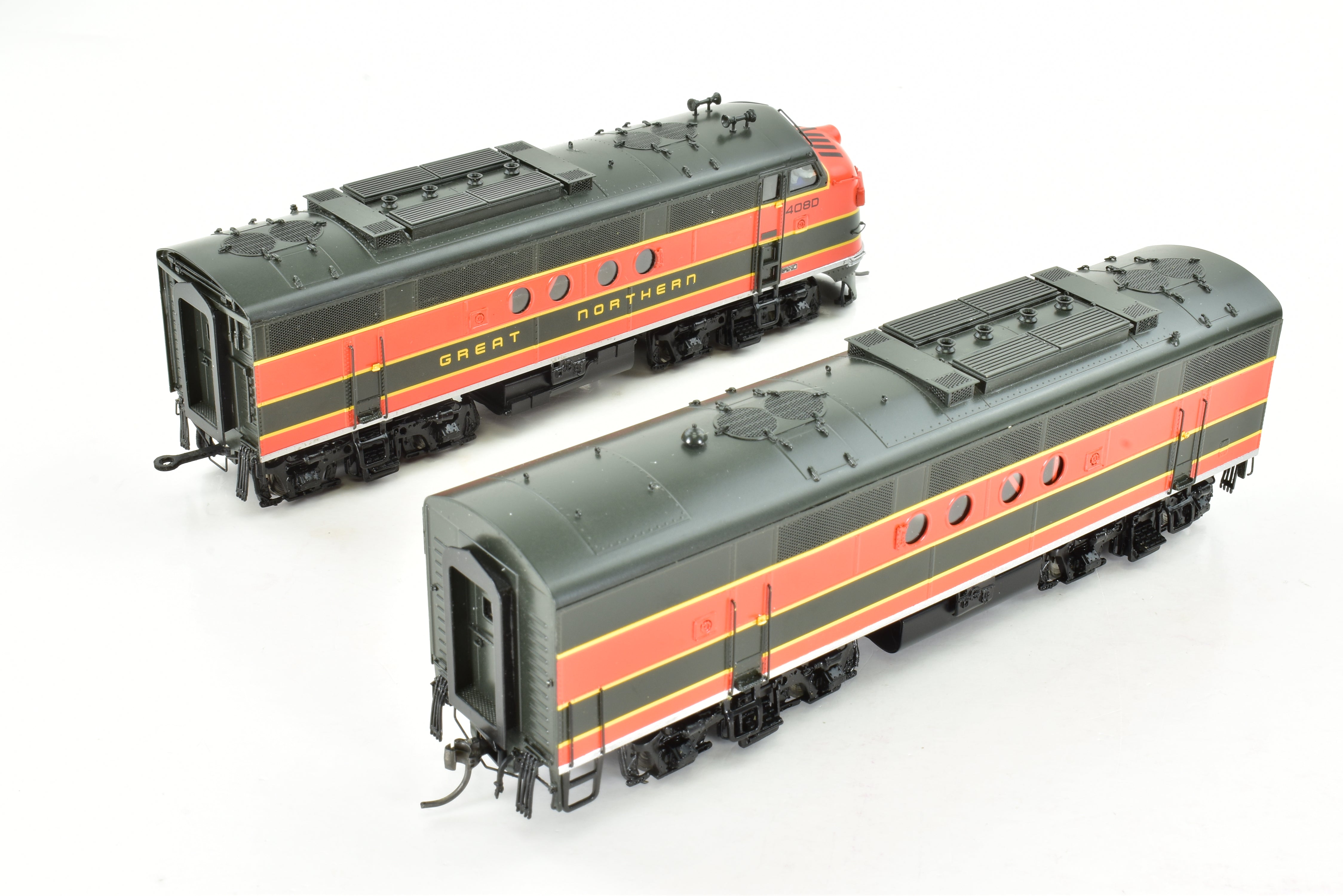 HO Scale Brass Division Point (DVP) Great Northern EMC FTA/B Set with Factory Painting and High - Quality Details