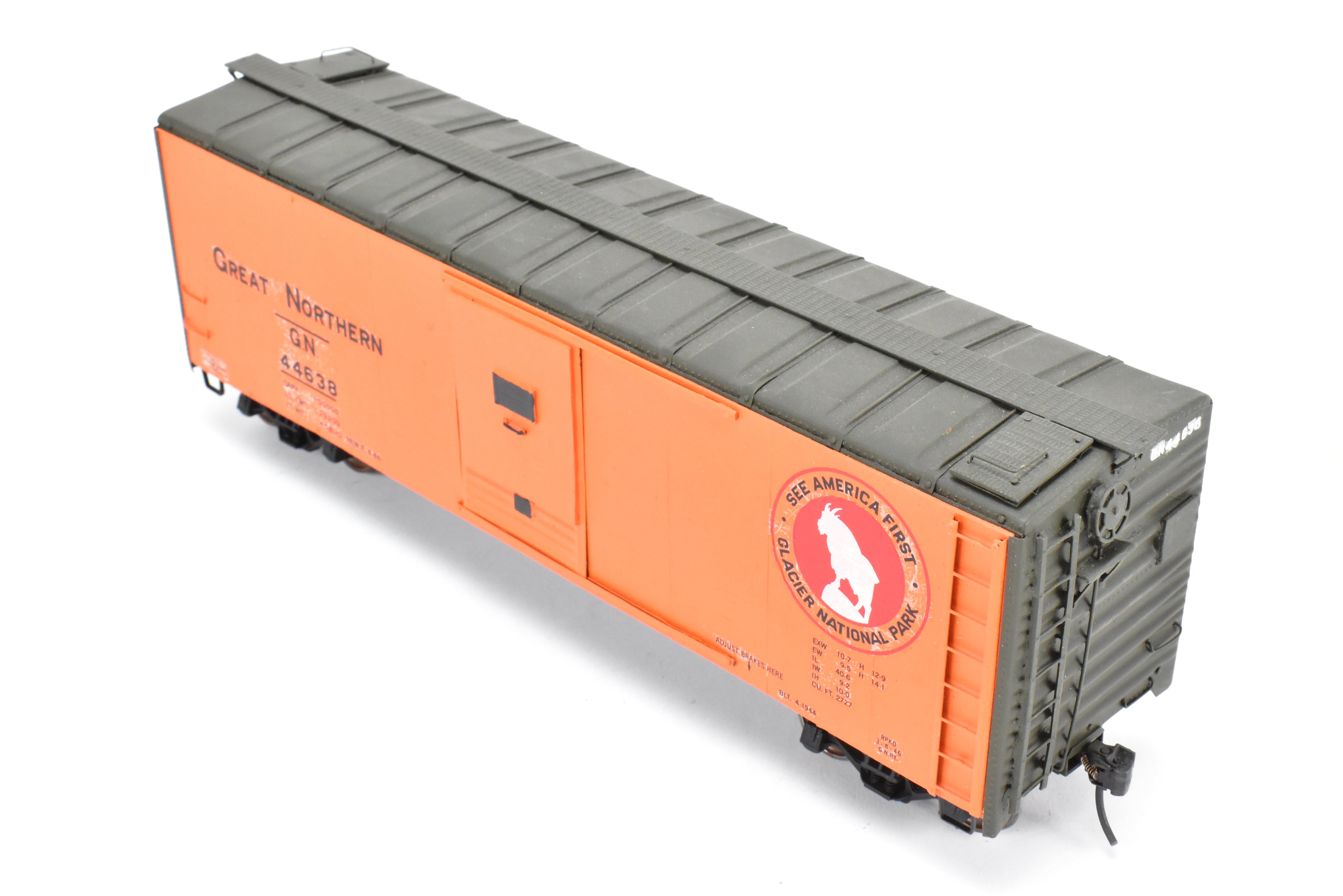 O Scale Metal GN - Great Northern 40' Plywood Boxcar with Excellent Build and Custom Paint