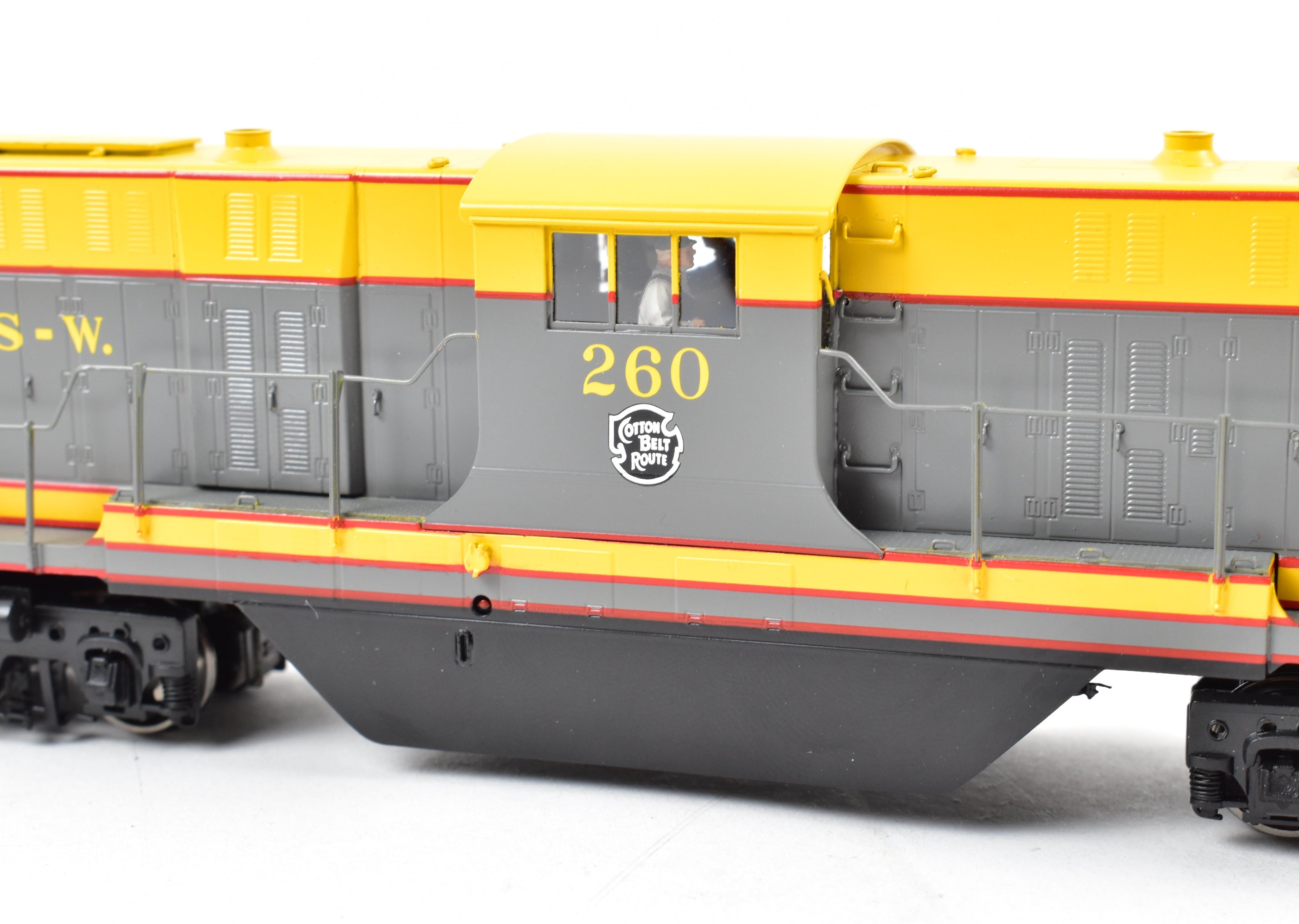 HO Scale Brass Model - Cotton Belt Baldwin Center Cab Diesel DT - 6 - 6 - 2000 F/P Division Point SSW Locomotive by DVP