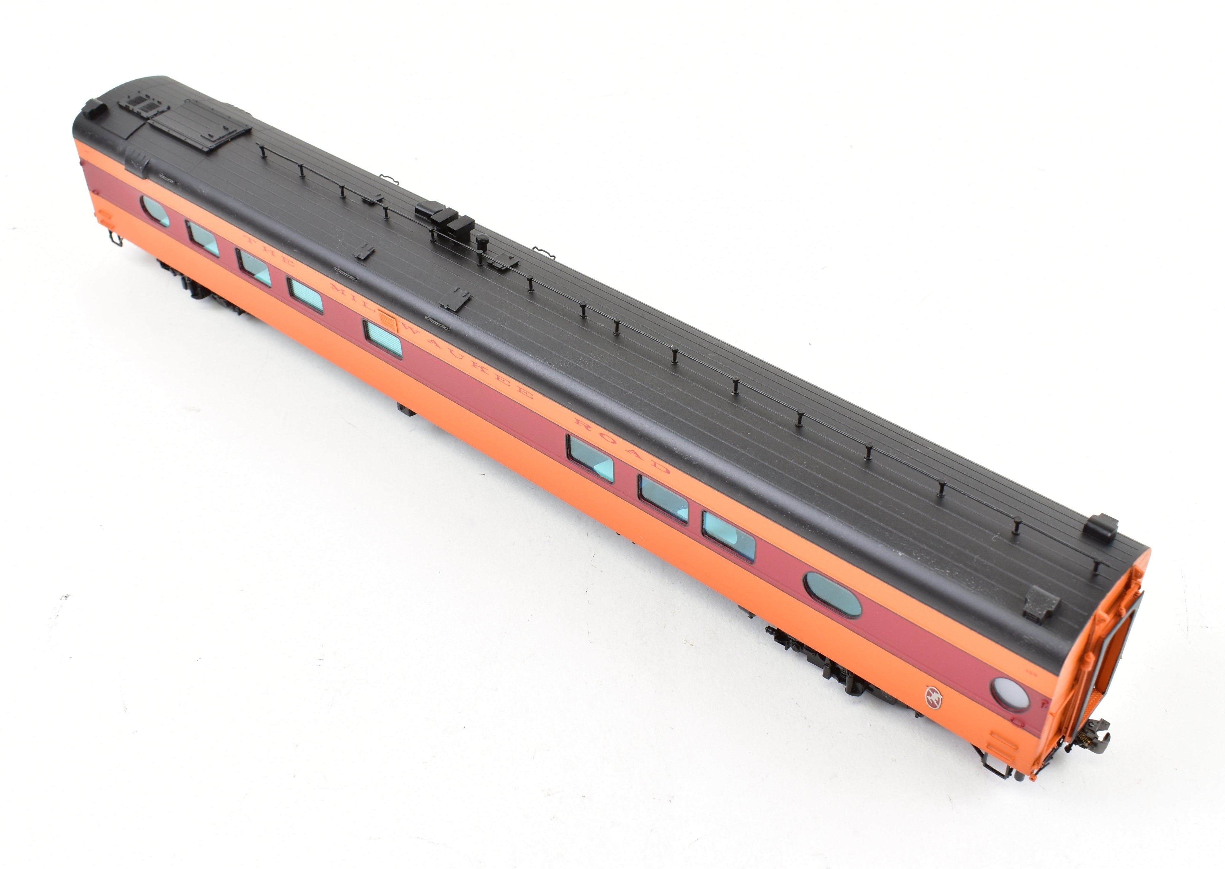HO Scale Brass Railway Classics Milwaukee Road (MILW) Diner Lounge Model, Factory Painted with Road Number 169