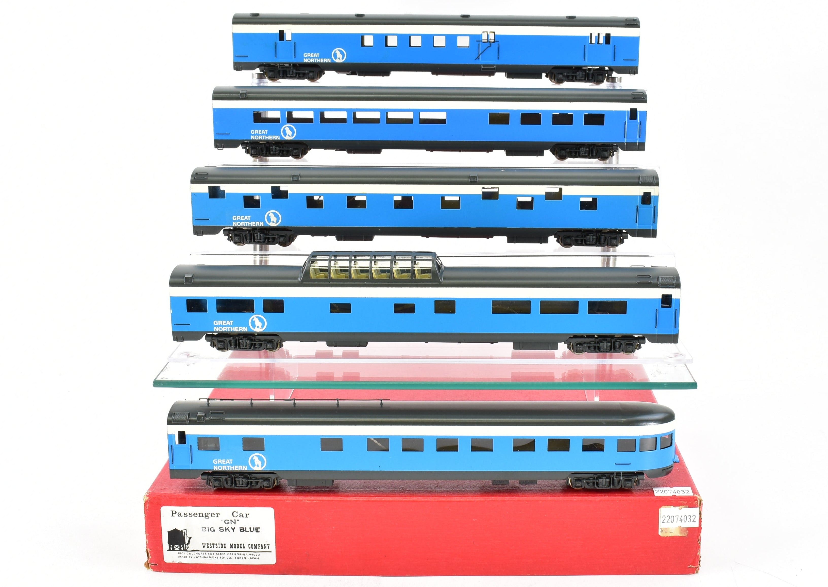 HO Scale Brass Great Northern 5-Car Big Sky Blue Passenger Set by Westside