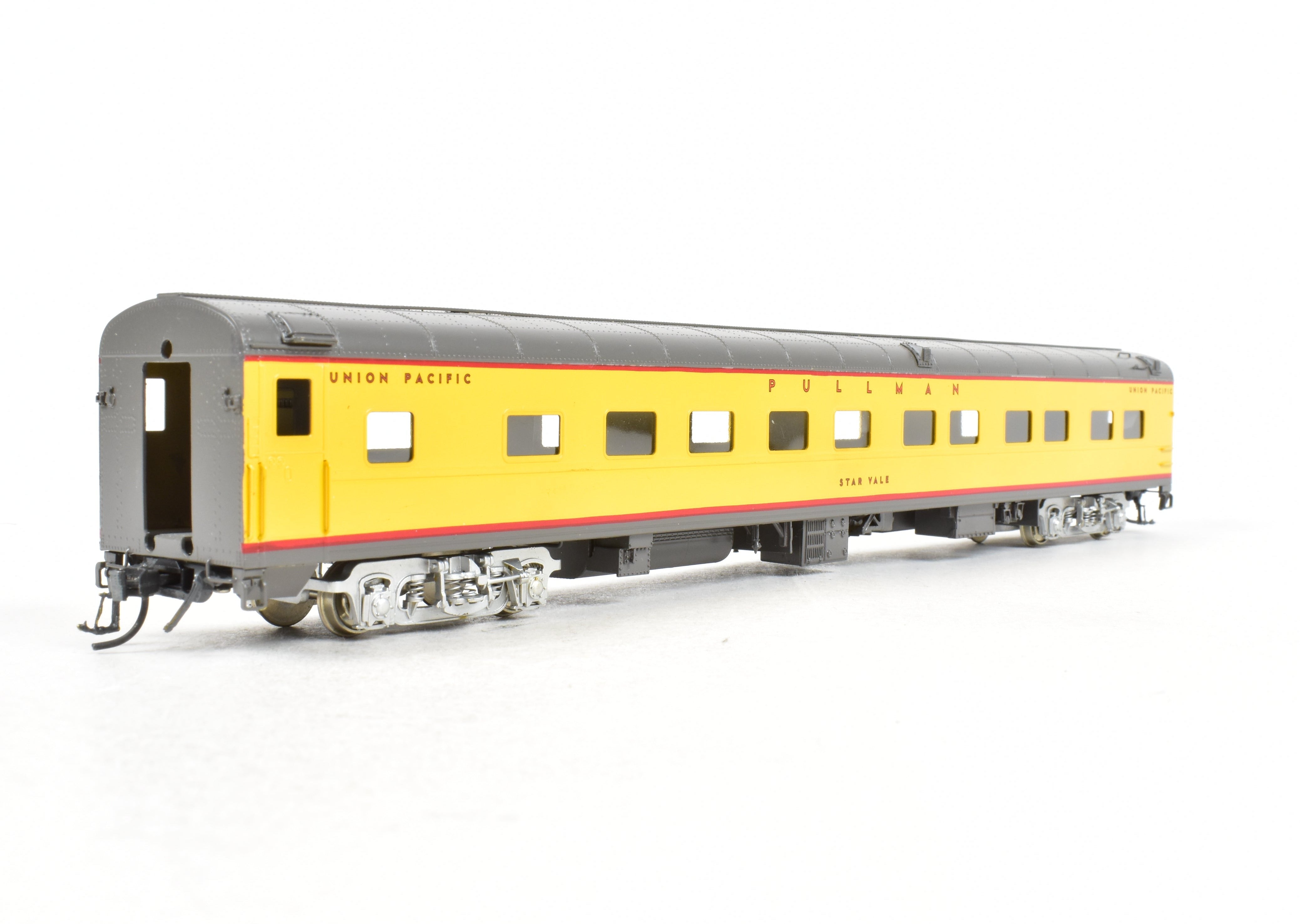 High - Quality HO Scale Brass Union Pacific Star Vale 11 - Bedroom Star Series Sleeper Model by Wasatch Model Co., Professionally Painted